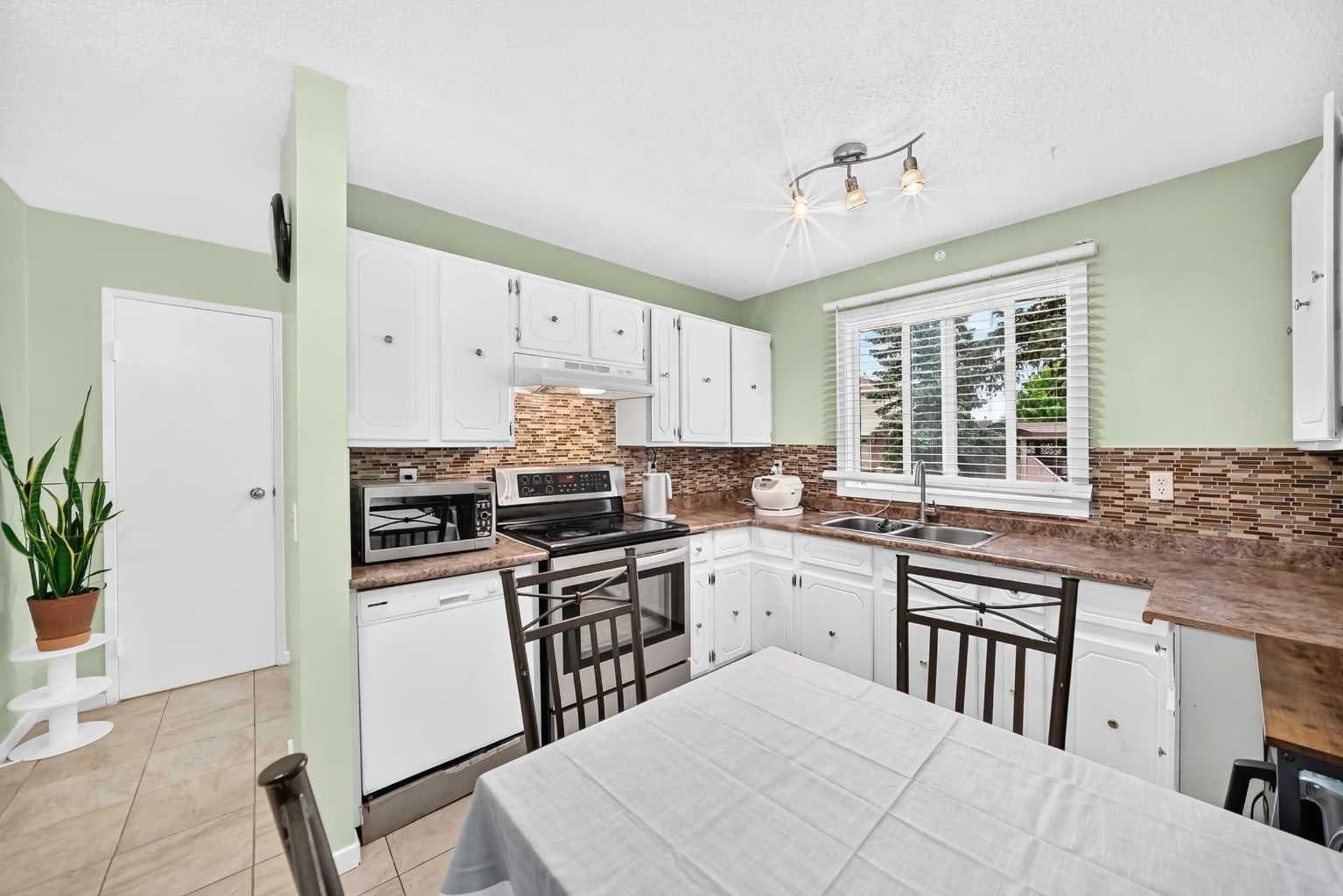 69, 2727 Rundleson Road NE
