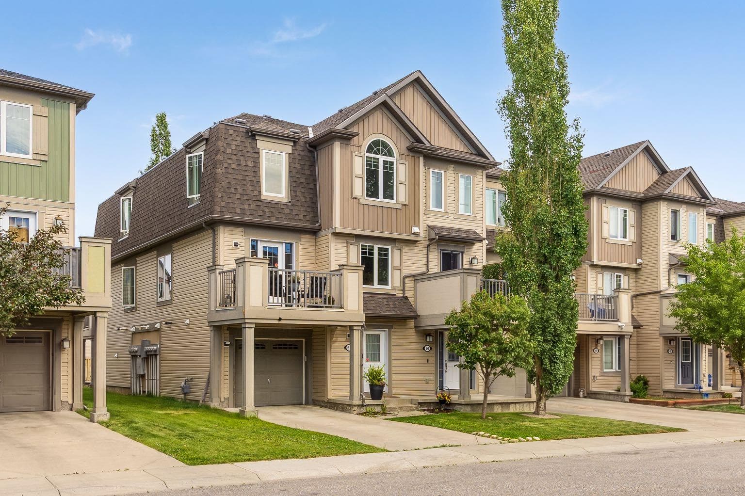 52 Windstone Green SW