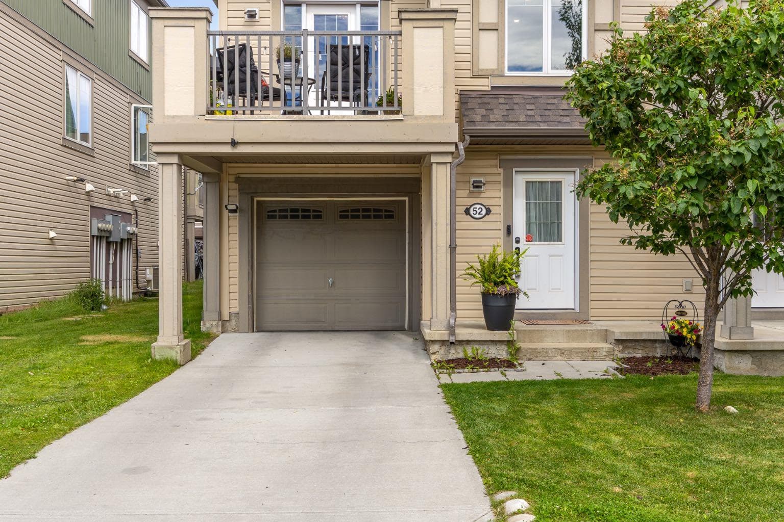 52 Windstone Green SW