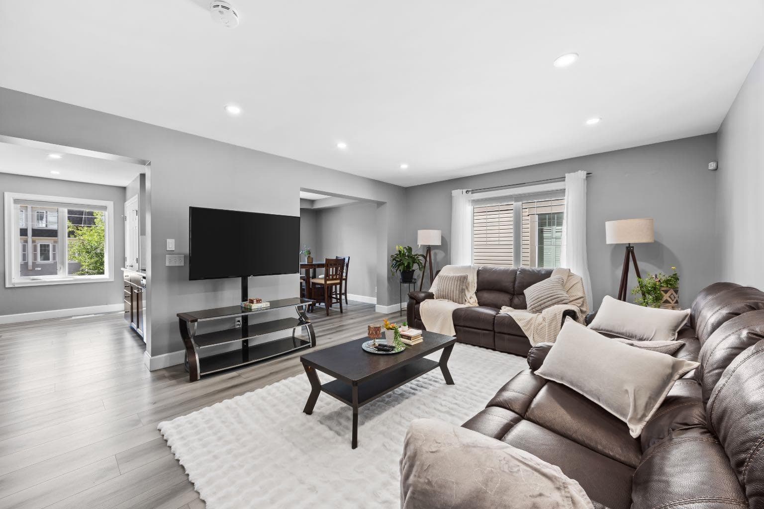52 Windstone Green SW