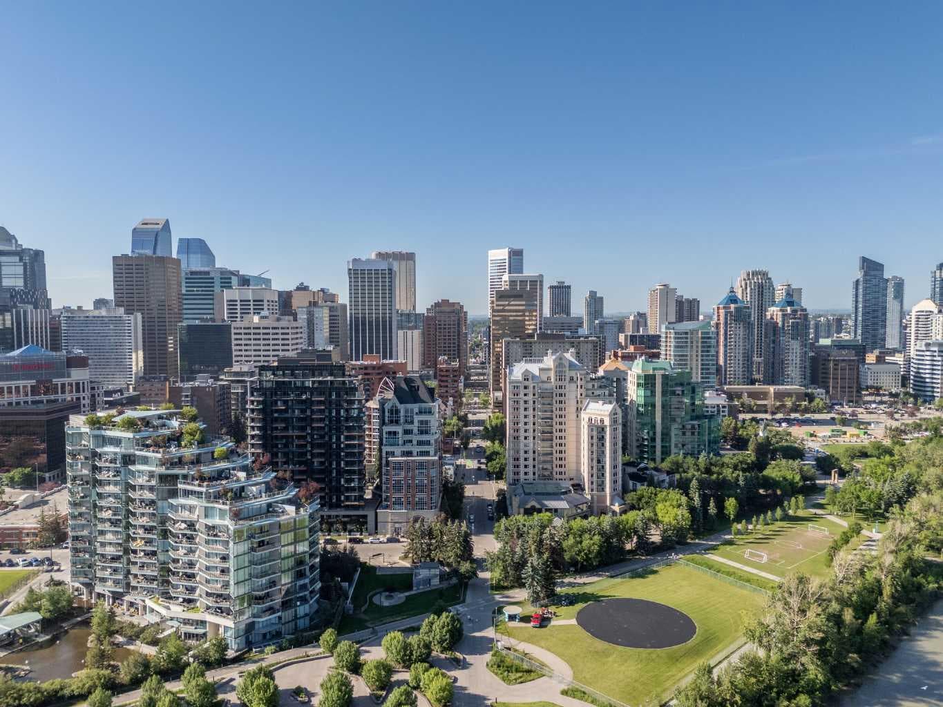 701, 738 1 Avenue SW