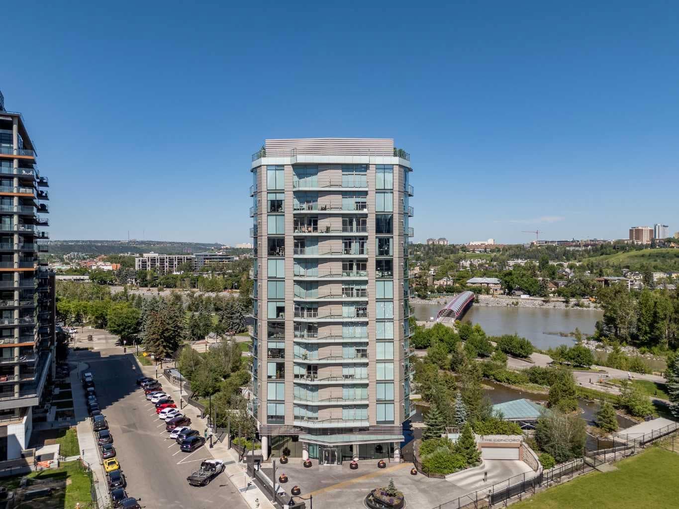 701, 738 1 Avenue SW