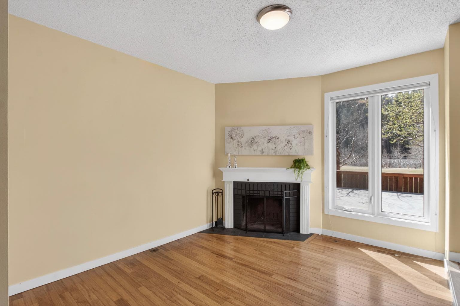 360 Point Mckay Gardens NW