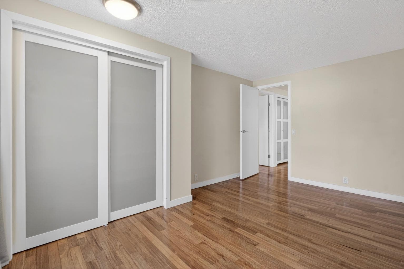 360 Point Mckay Gardens NW