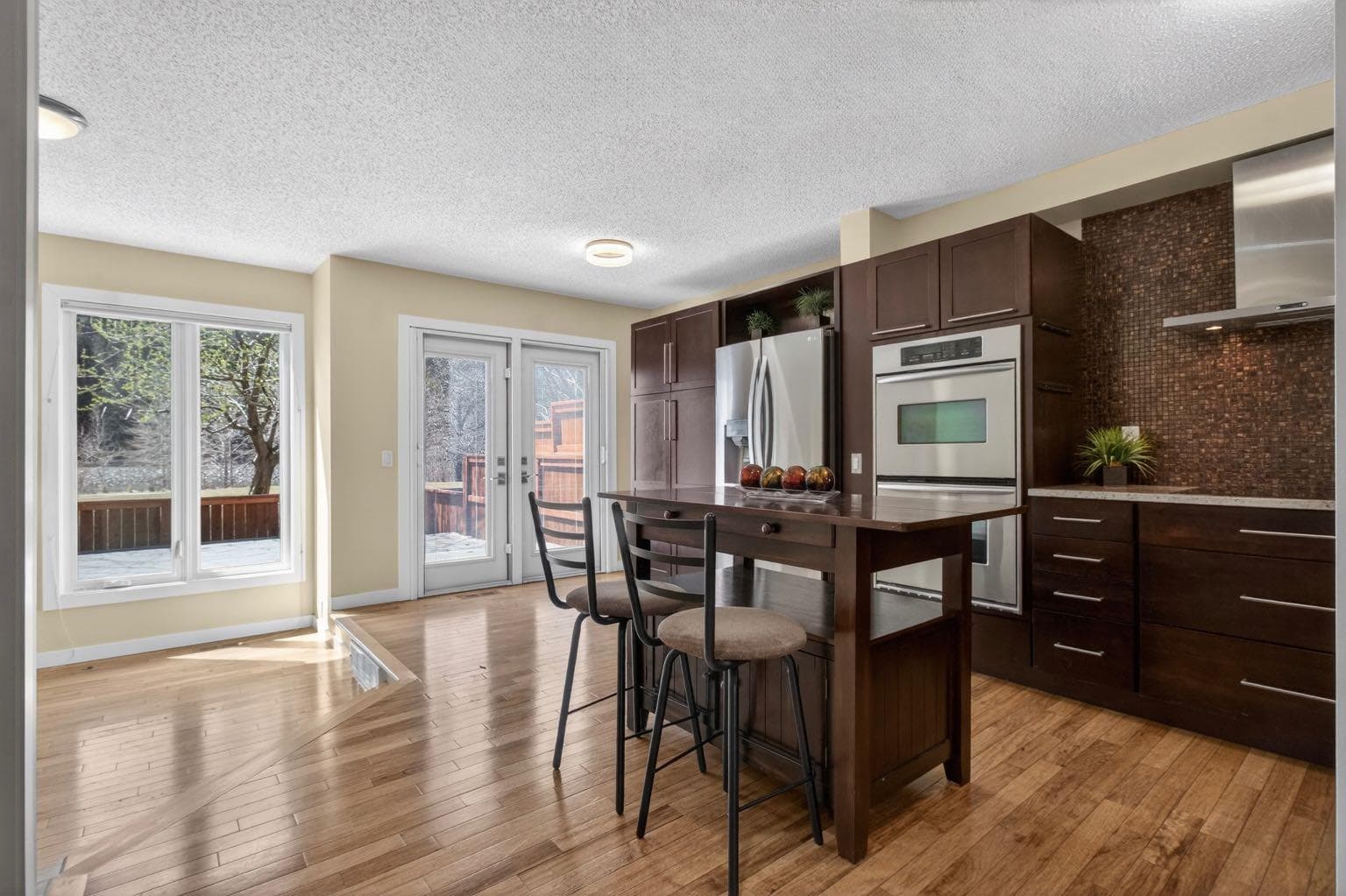 360 Point Mckay Gardens NW