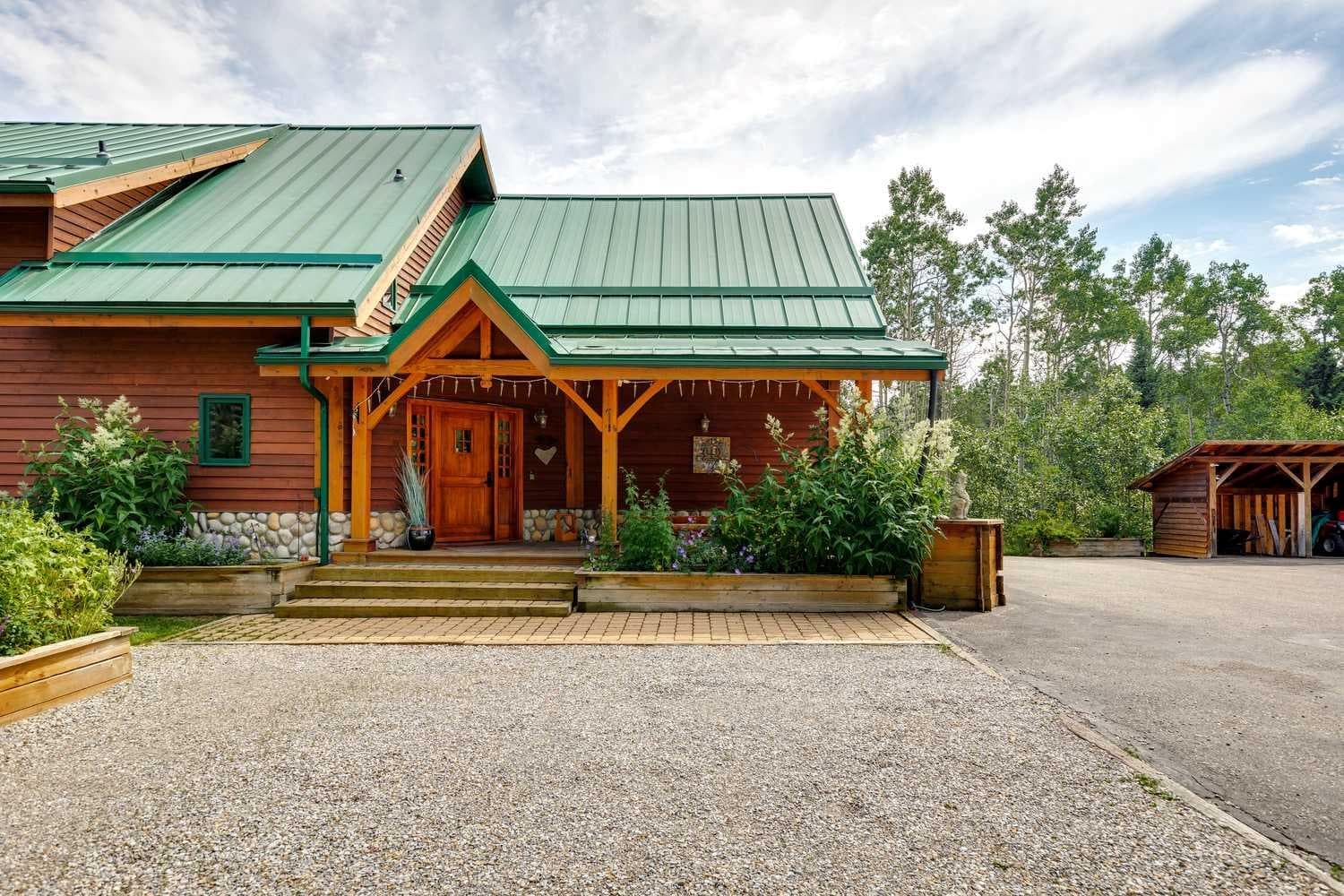16 Highlands Place 