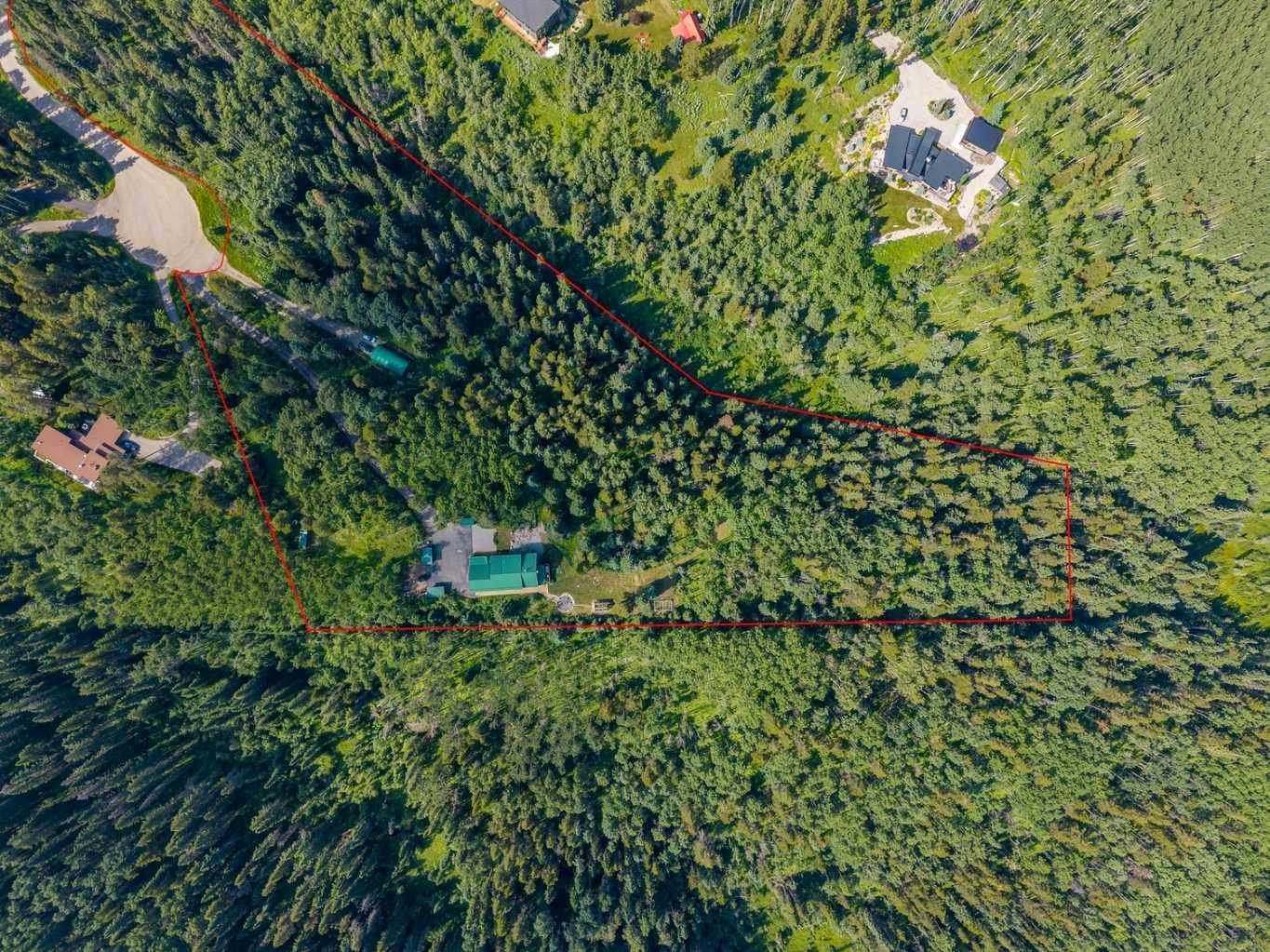 16 Highlands Place 