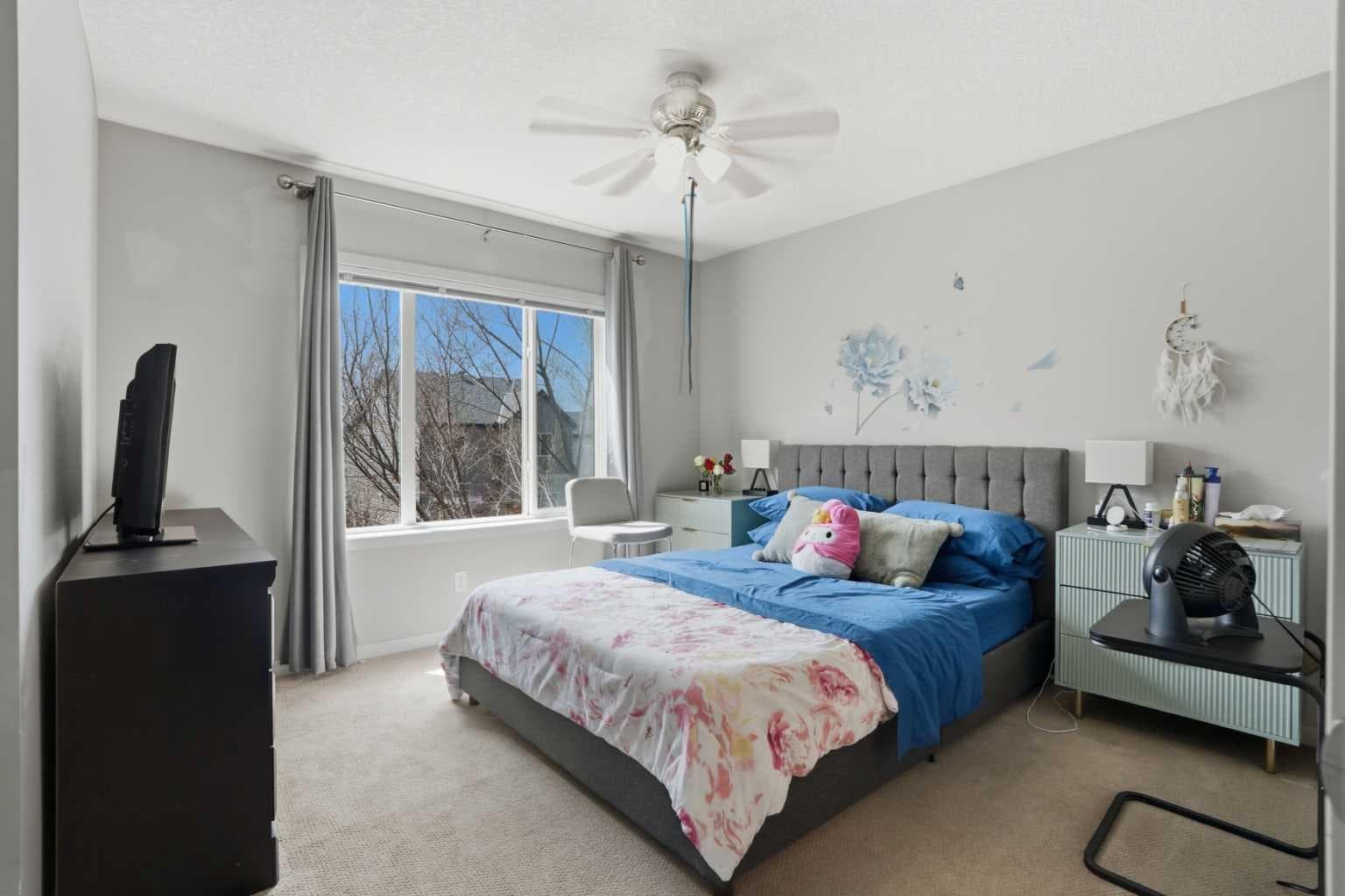 227 Copperpond Row SE