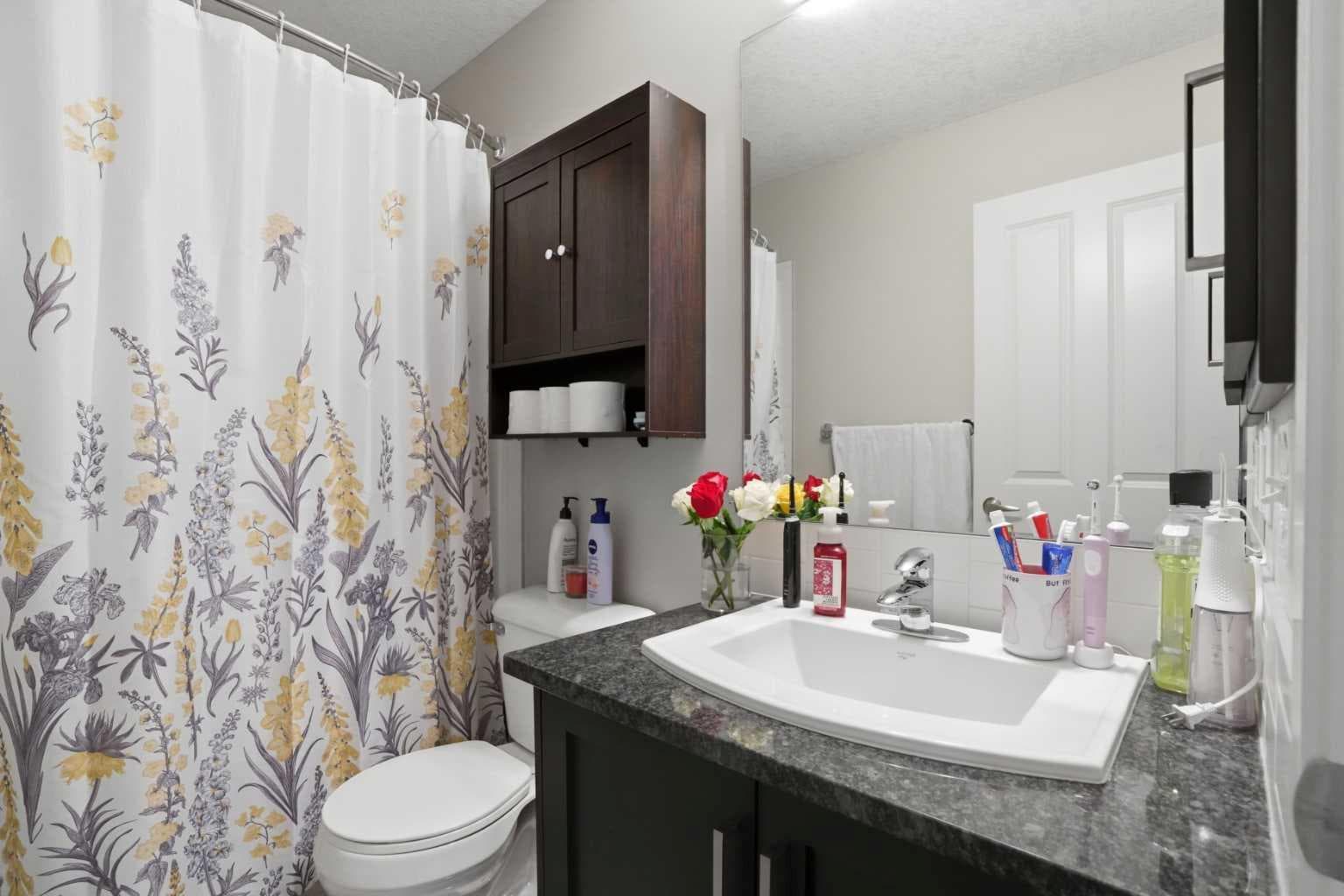 227 Copperpond Row SE
