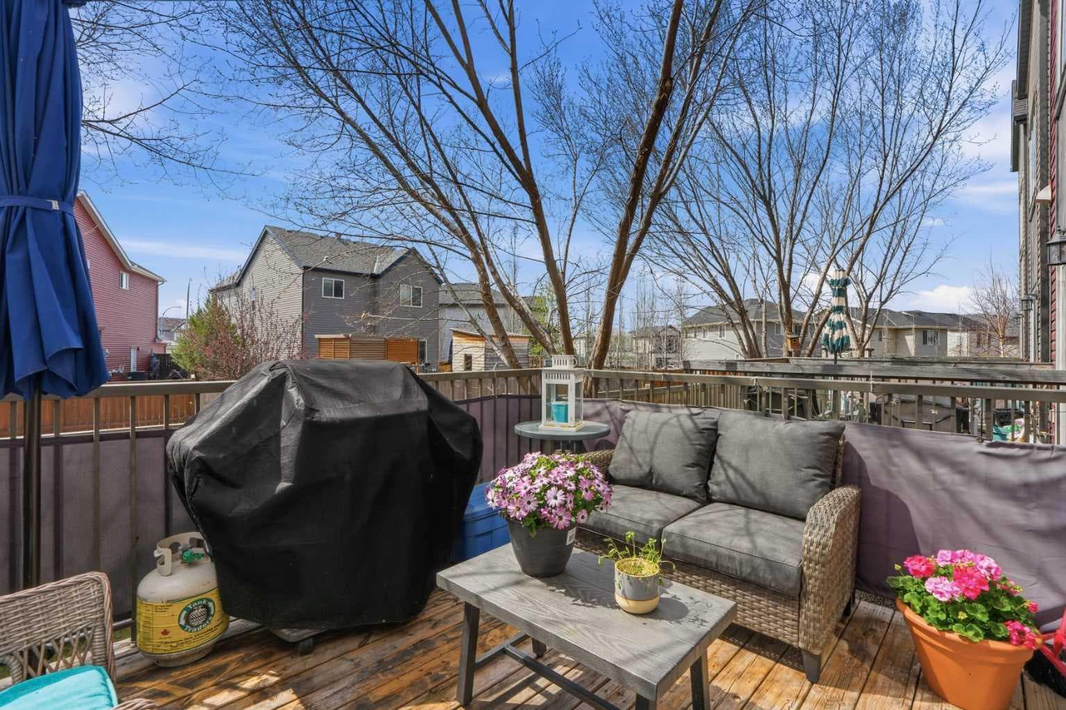 227 Copperpond Row SE
