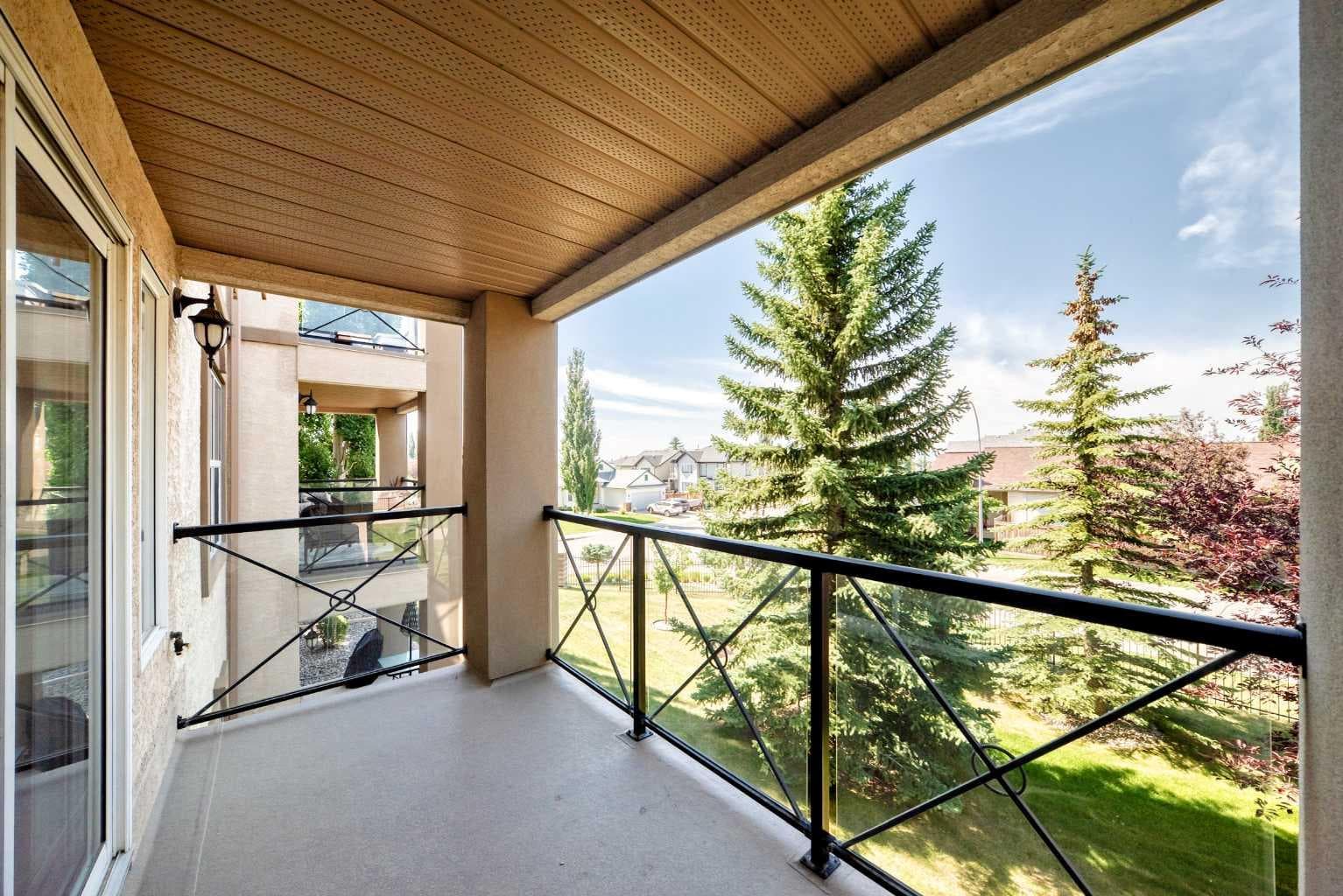 2215, 303 Arbour Crest Drive NW
