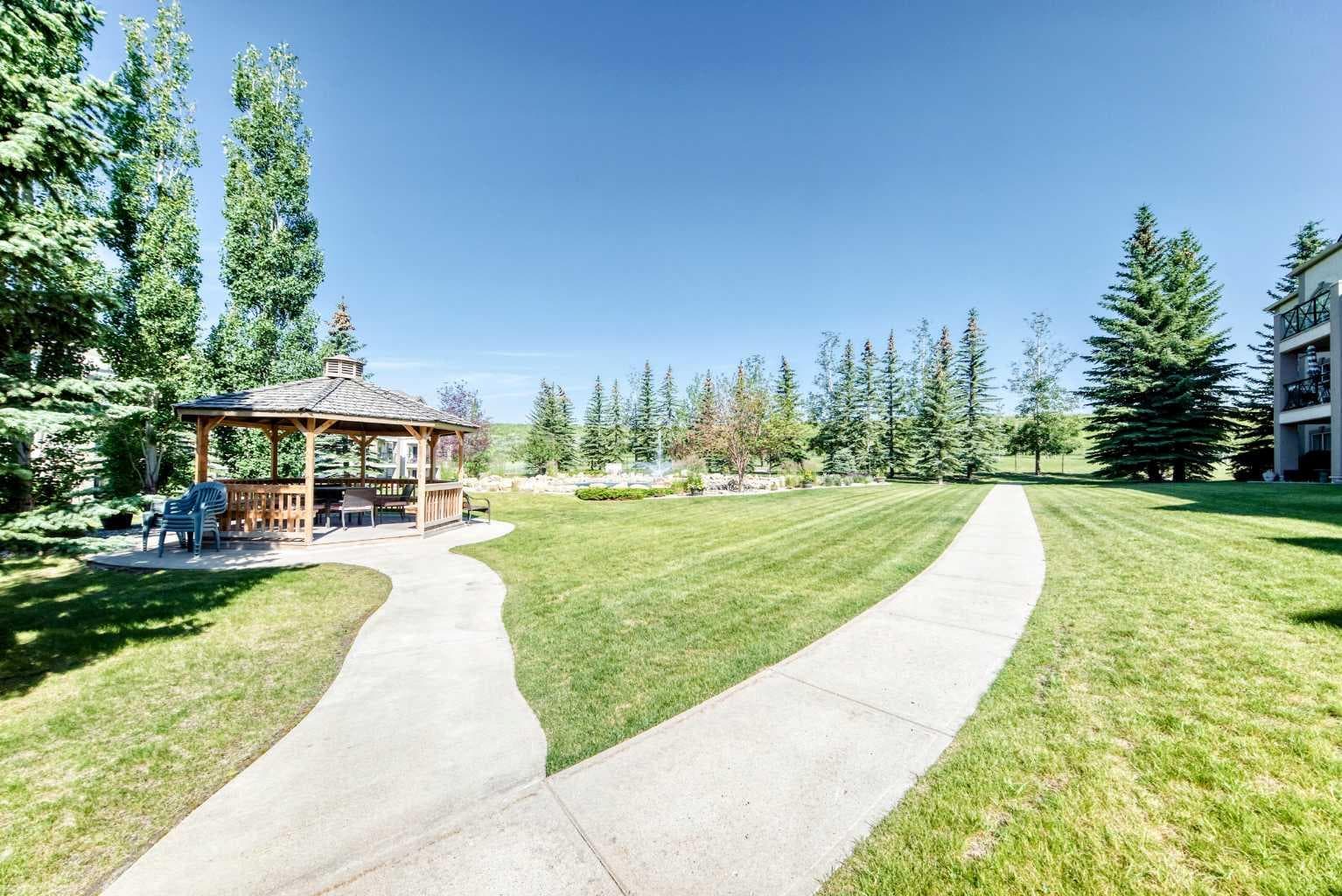 2215, 303 Arbour Crest Drive NW