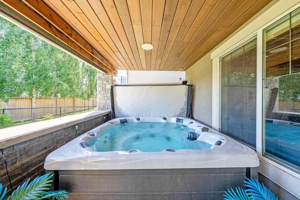 148 Rainbow Falls Glen 