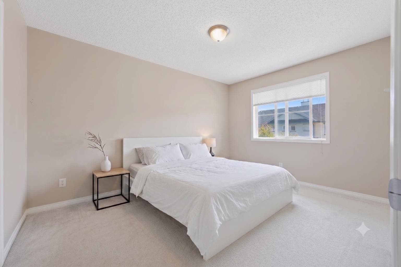 124 Everridge Gardens SW