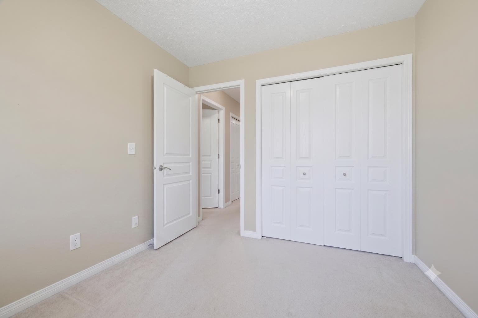 124 Everridge Gardens SW