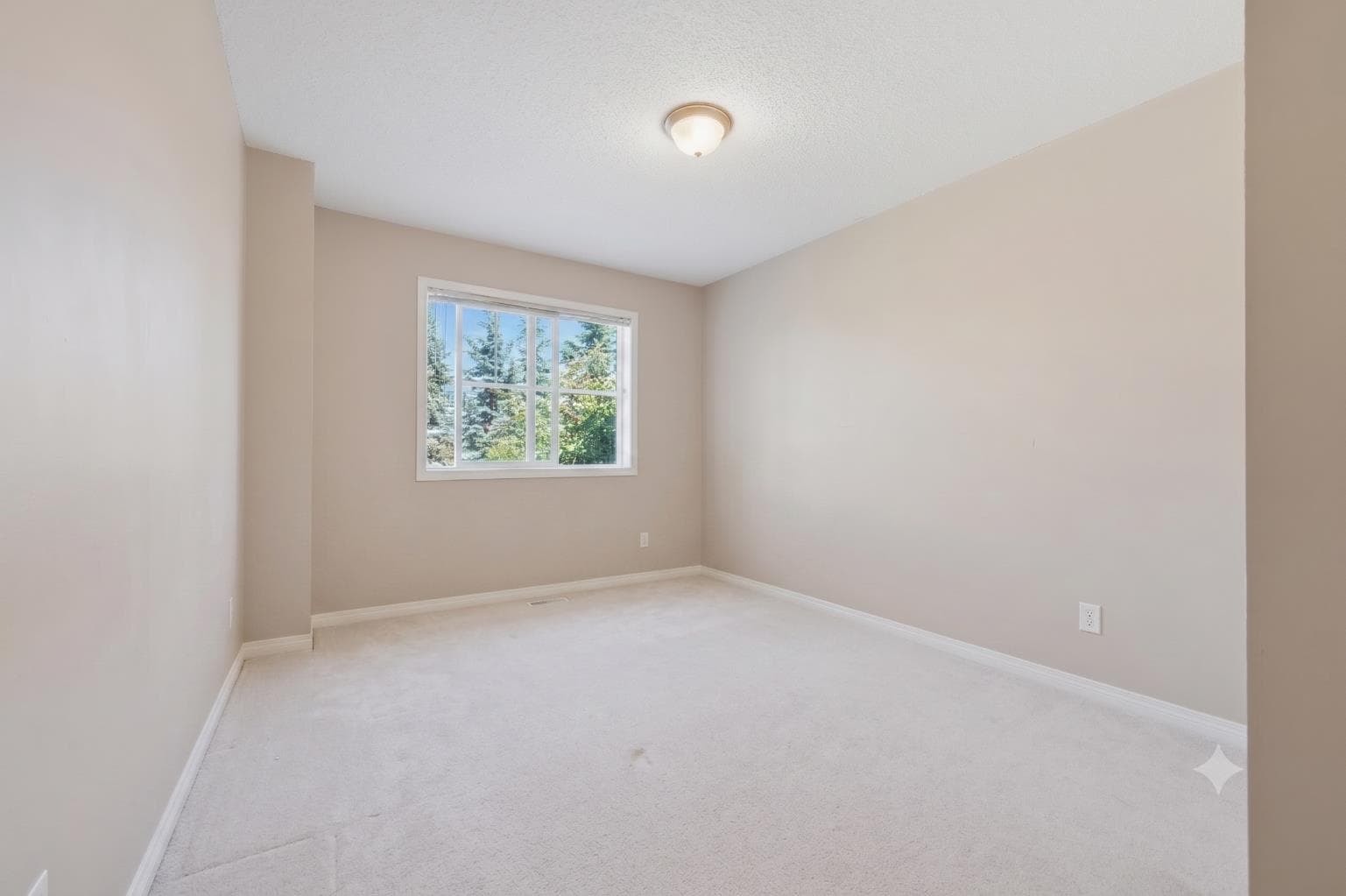 124 Everridge Gardens SW