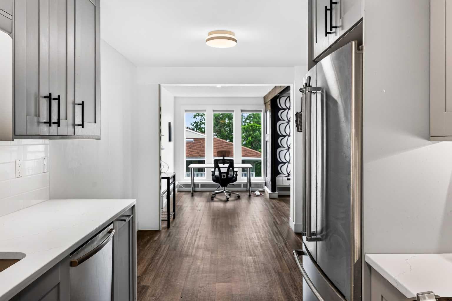 10, 635 Marsh Road NE