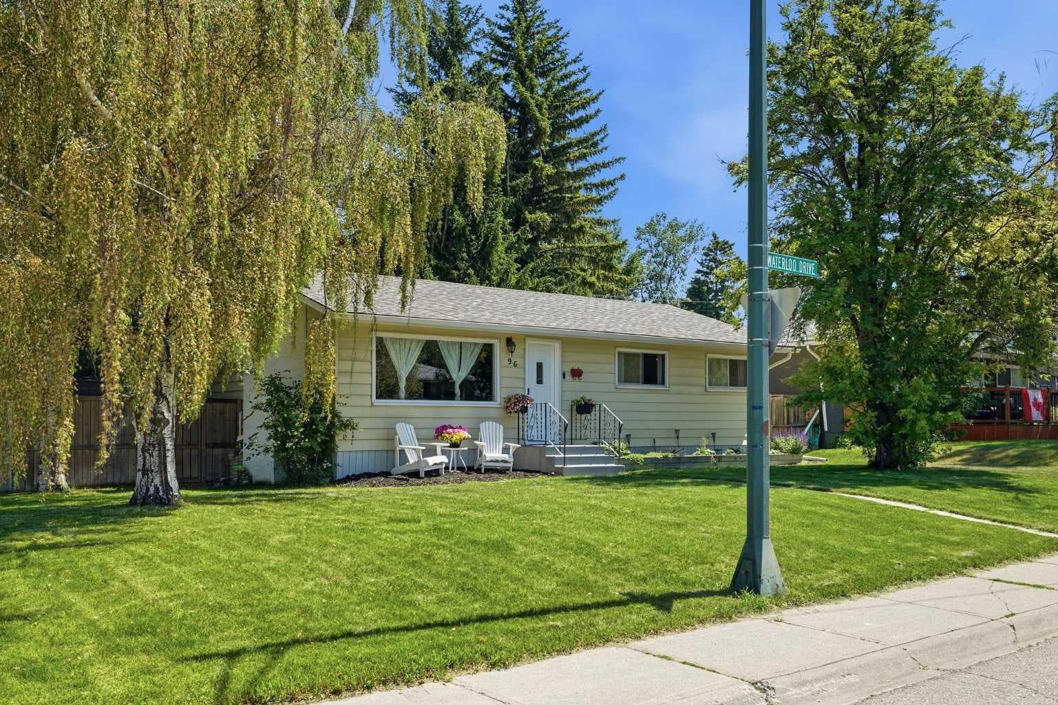 96 Waterloo Drive SW
