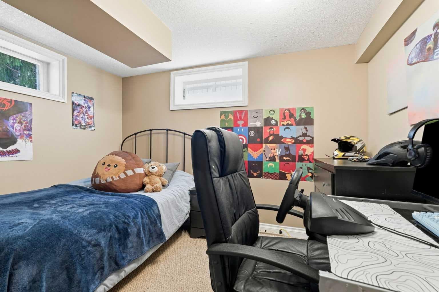 96 Waterloo Drive SW