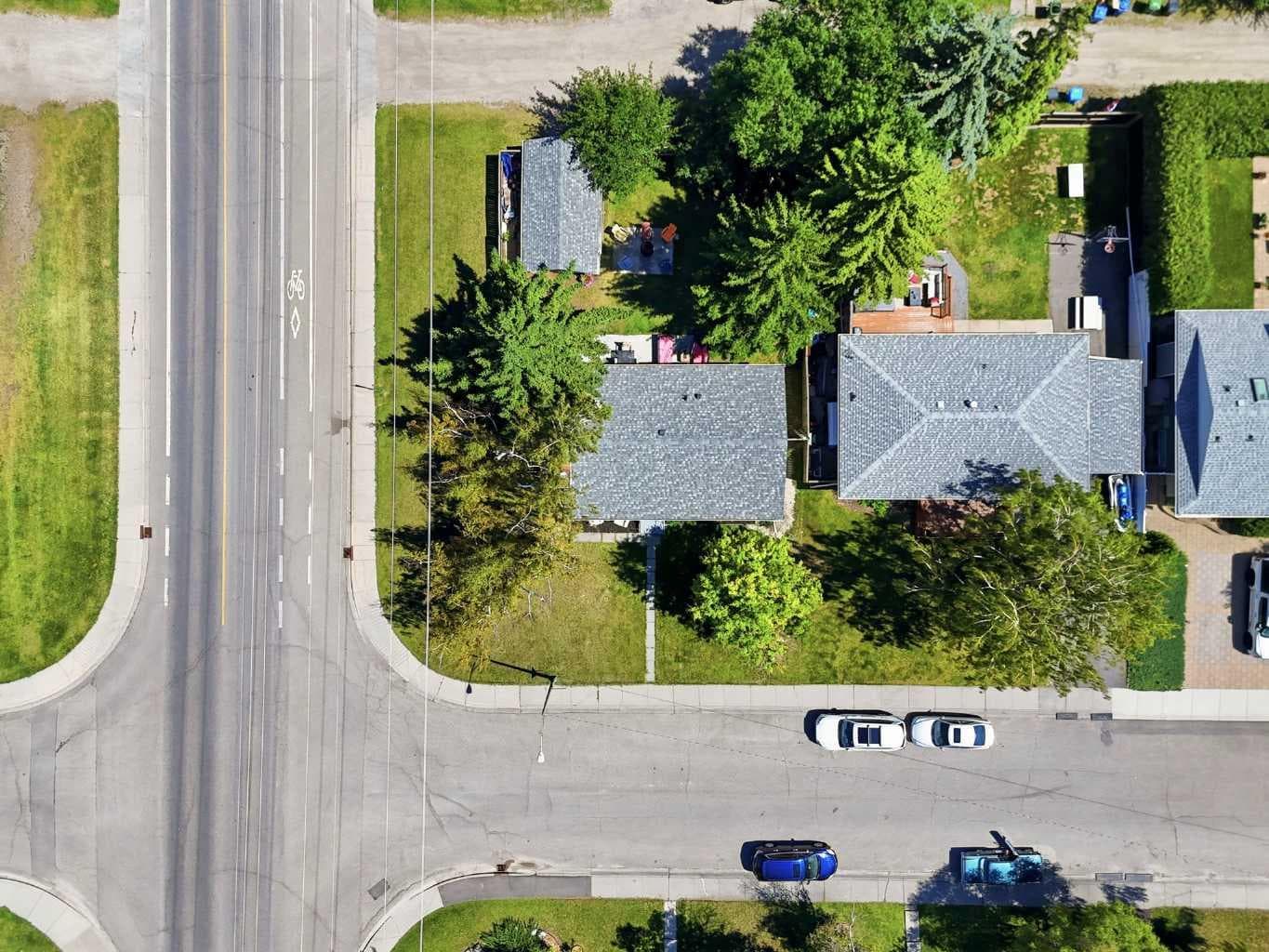 96 Waterloo Drive SW