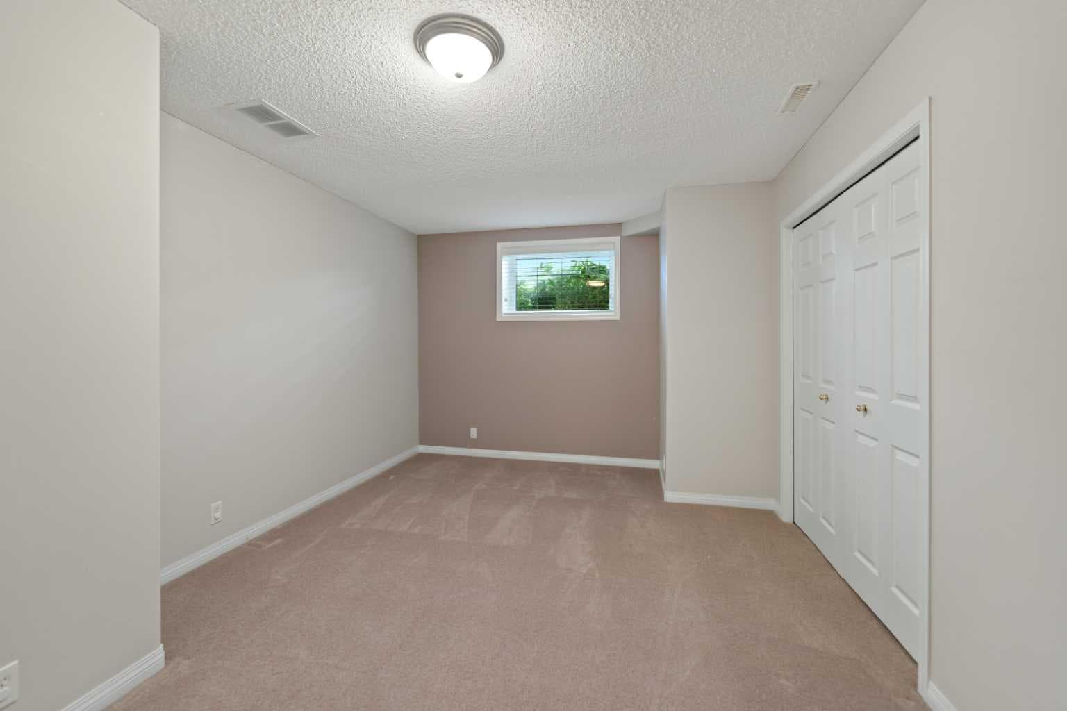 109 Cranwell Place SE