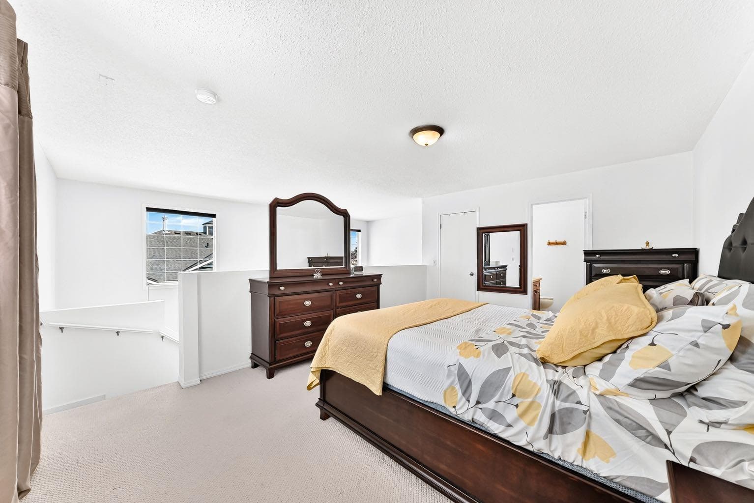 619 Country Village Cape NE