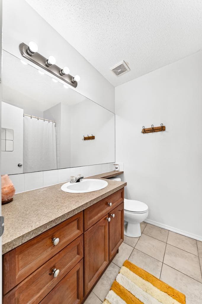 619 Country Village Cape NE