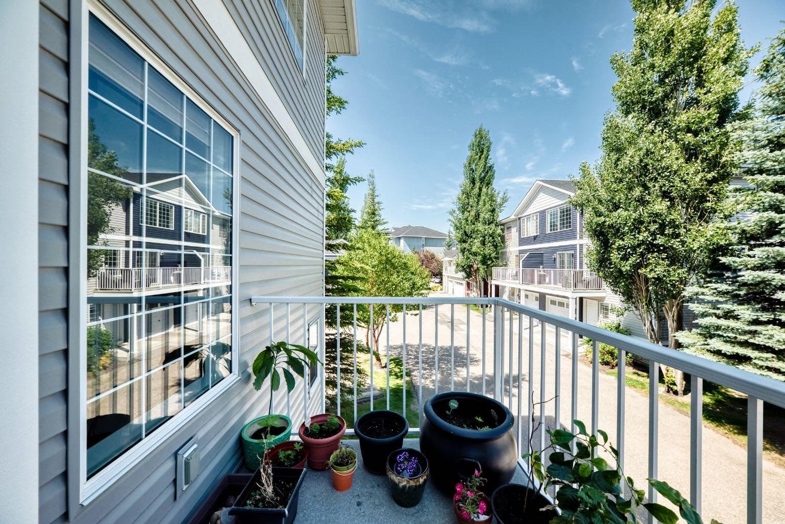 619 Country Village Cape NE
