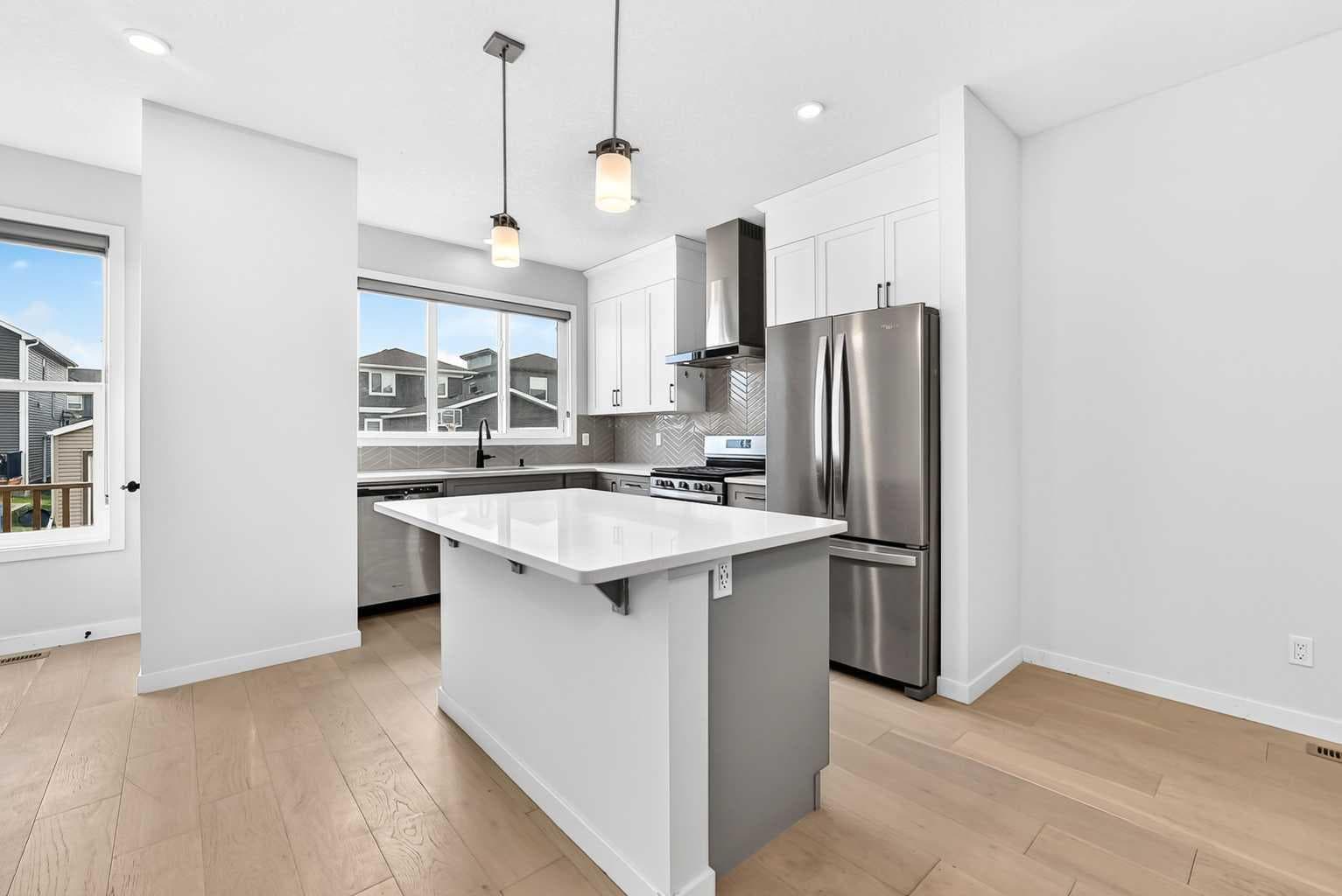 113 Midtown Close SW