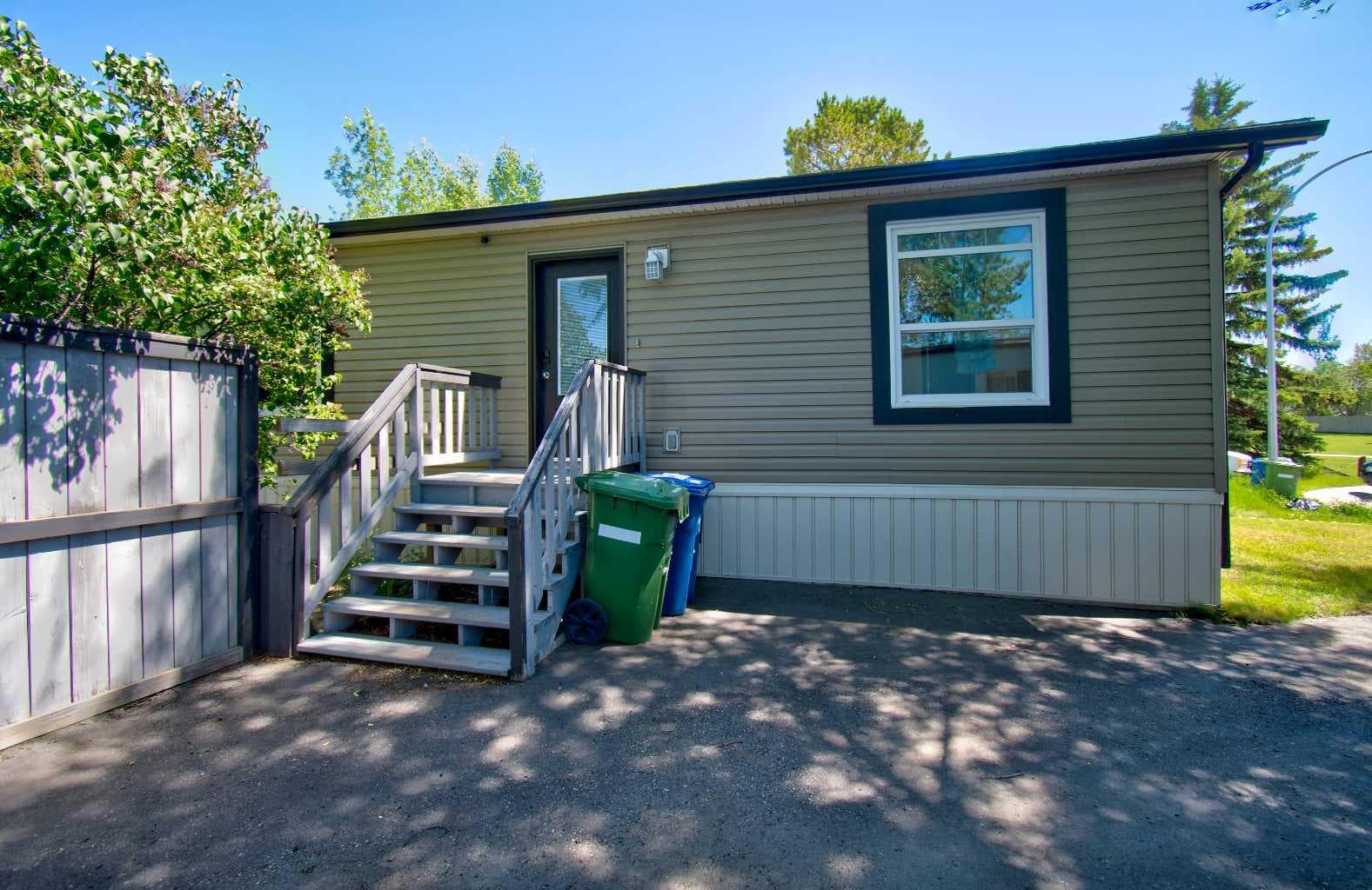 24 Spring Dale Court SE