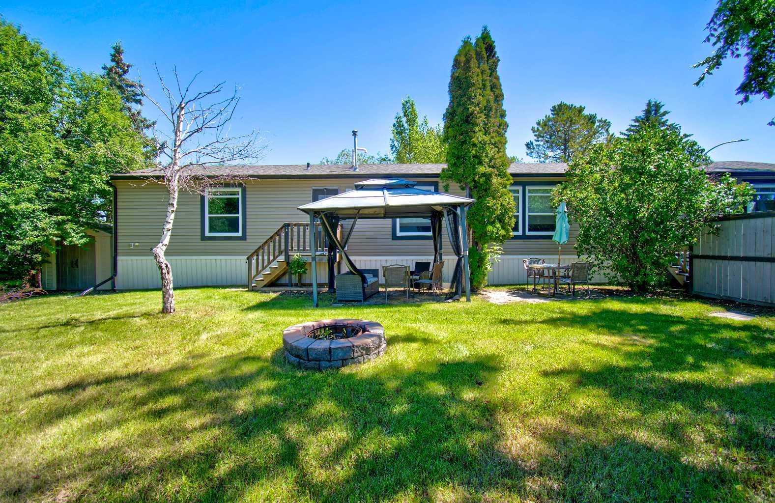 24 Spring Dale Court SE