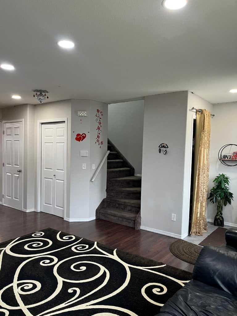 50 Tarawood Lane NE