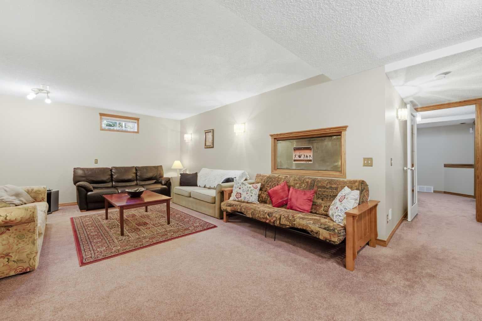 71 Woodpark Close SW