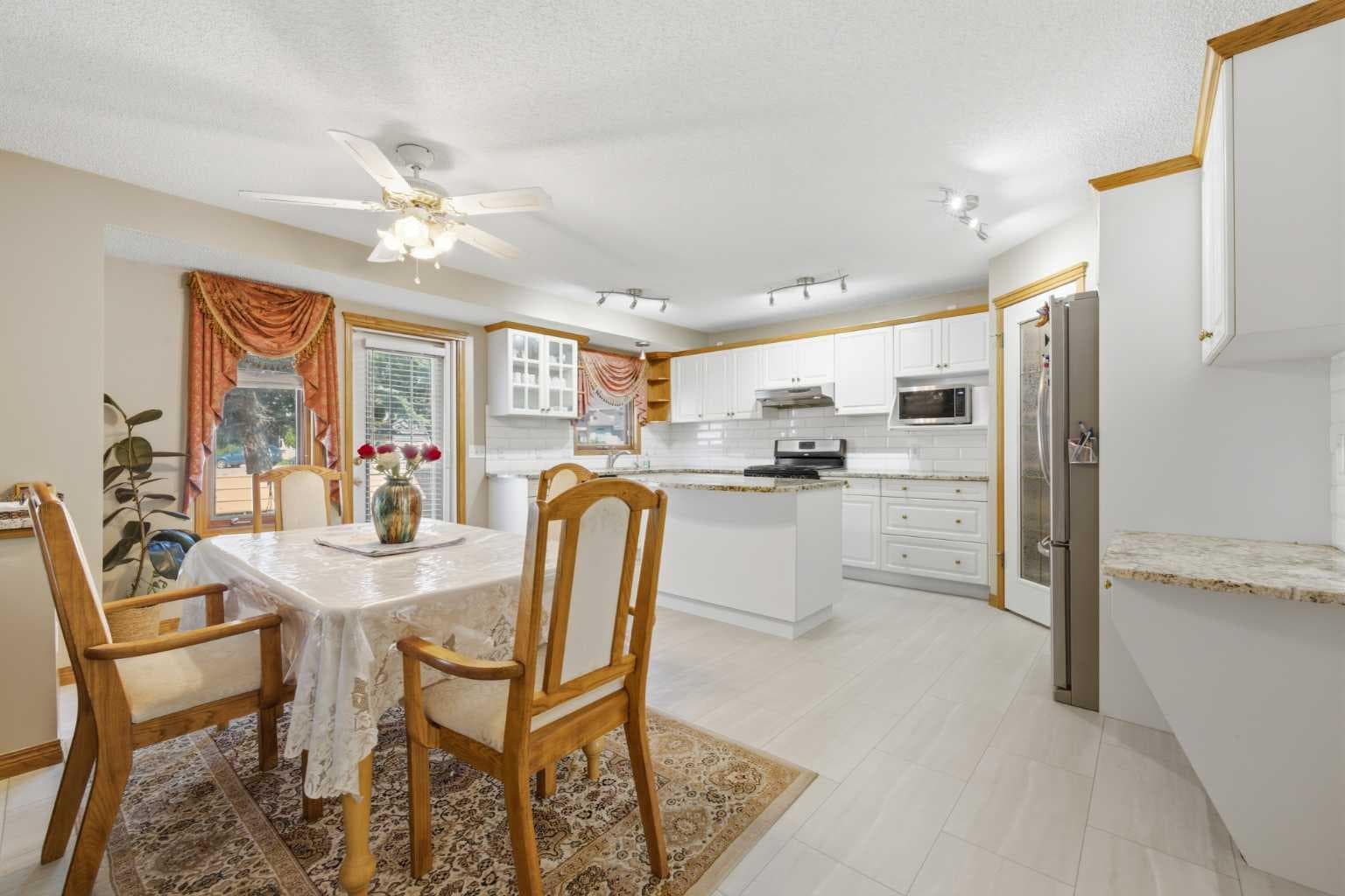 71 Woodpark Close SW
