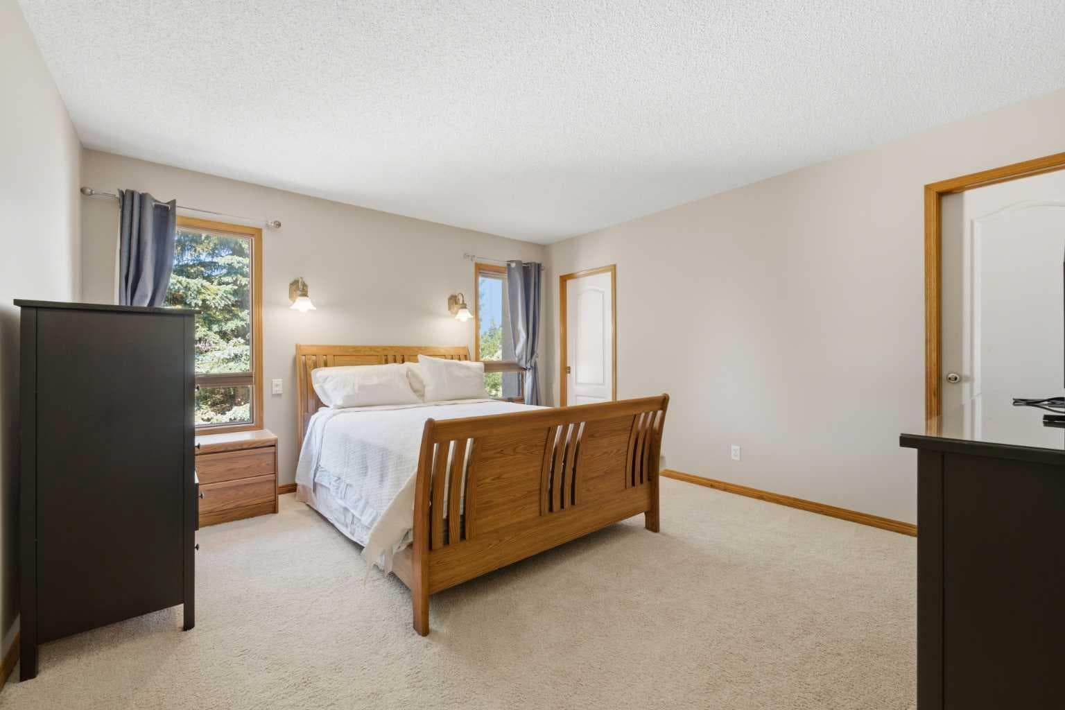 71 Woodpark Close SW