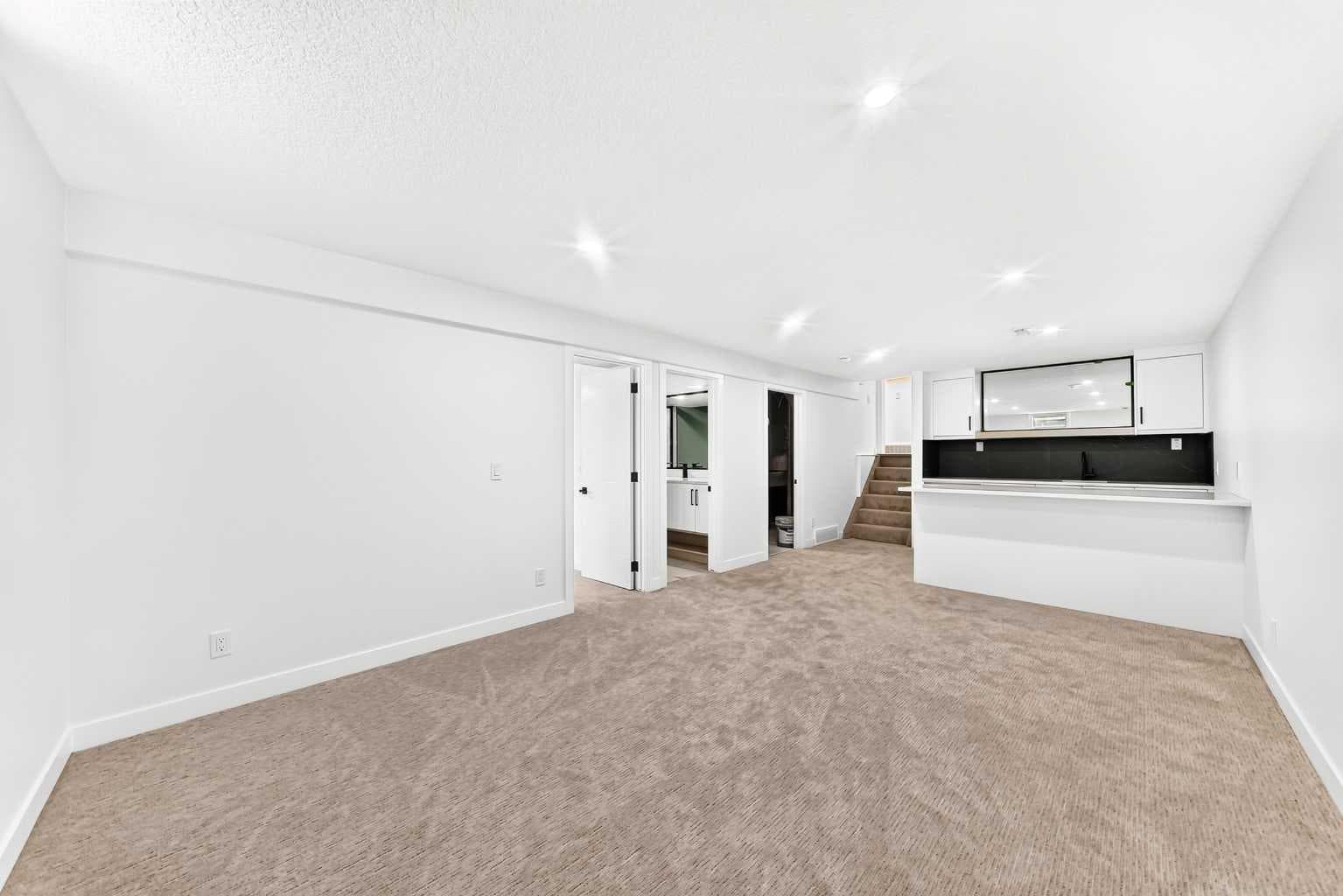 1204 lake Sylvan Drive SE