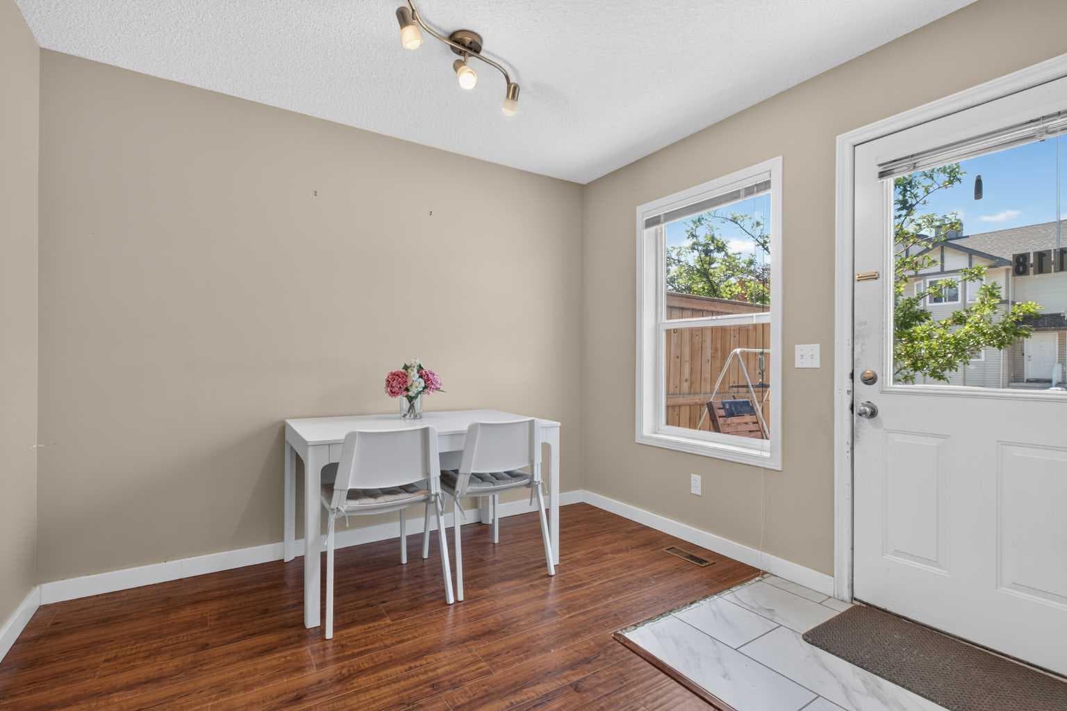 118 Royal Birch Villas NW