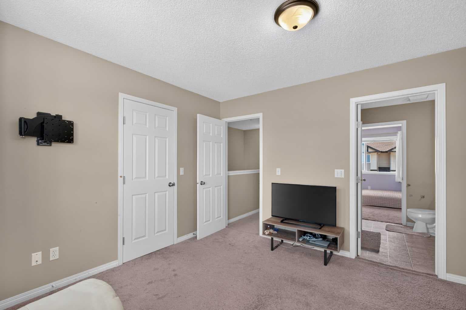 118 Royal Birch Villas NW