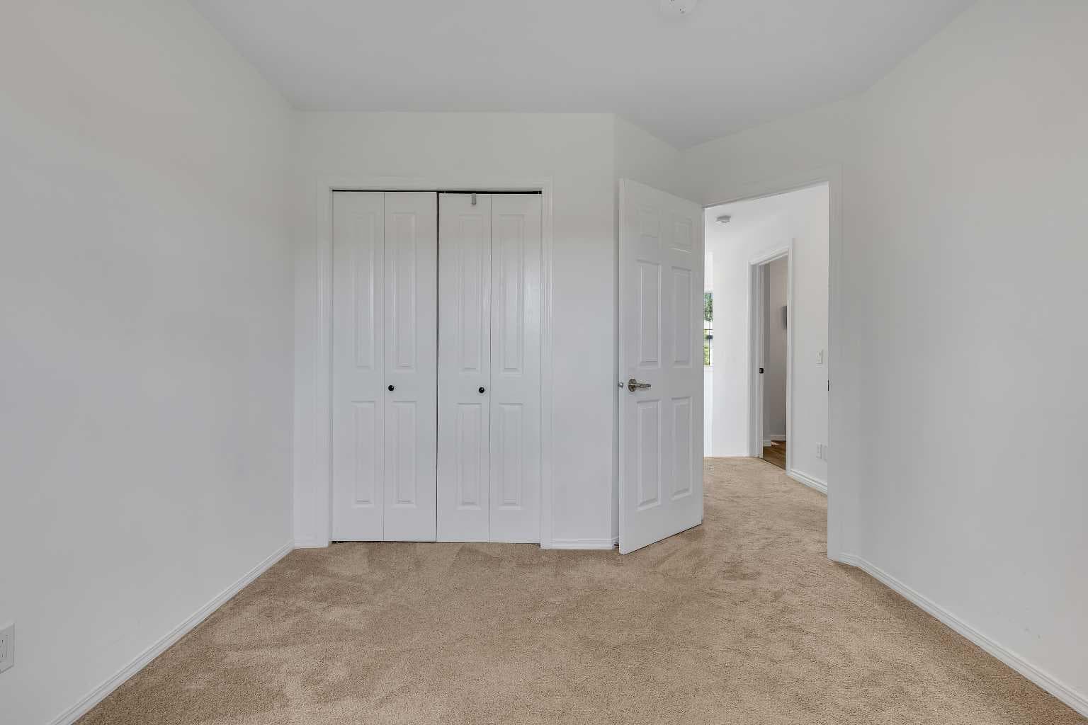 167 Valley Crest Close NW