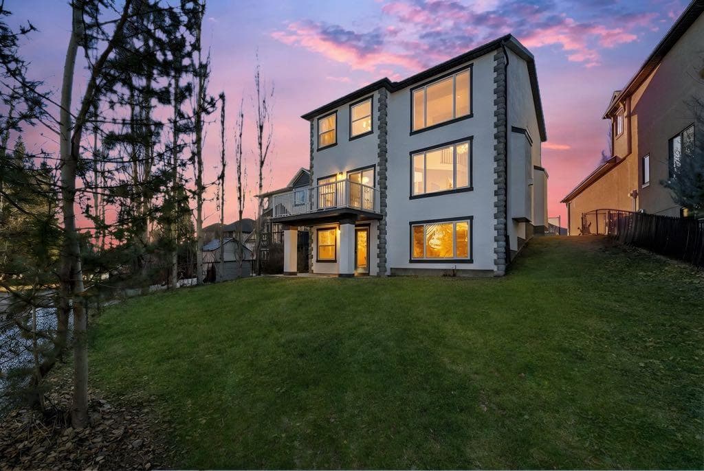 125 Discovery Place SW