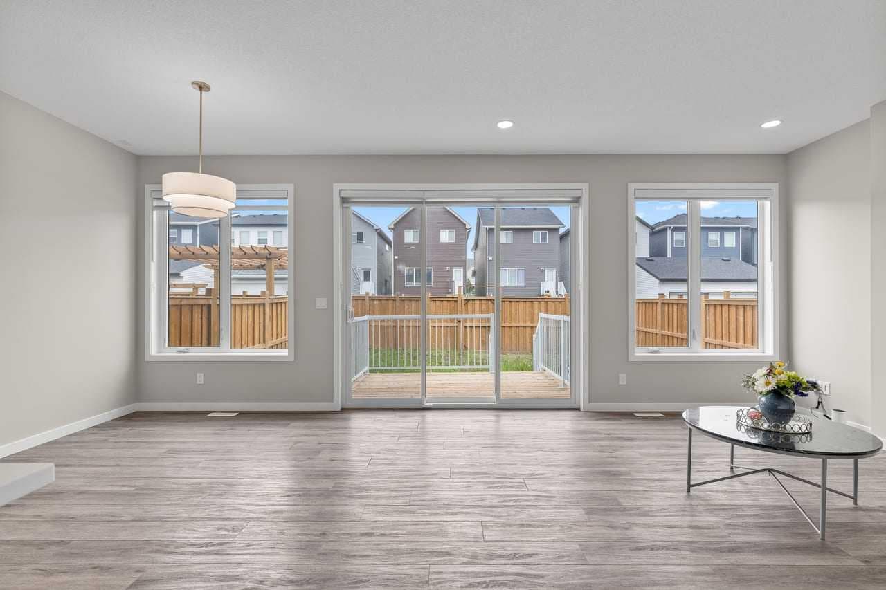 109 Mallard Grove SE