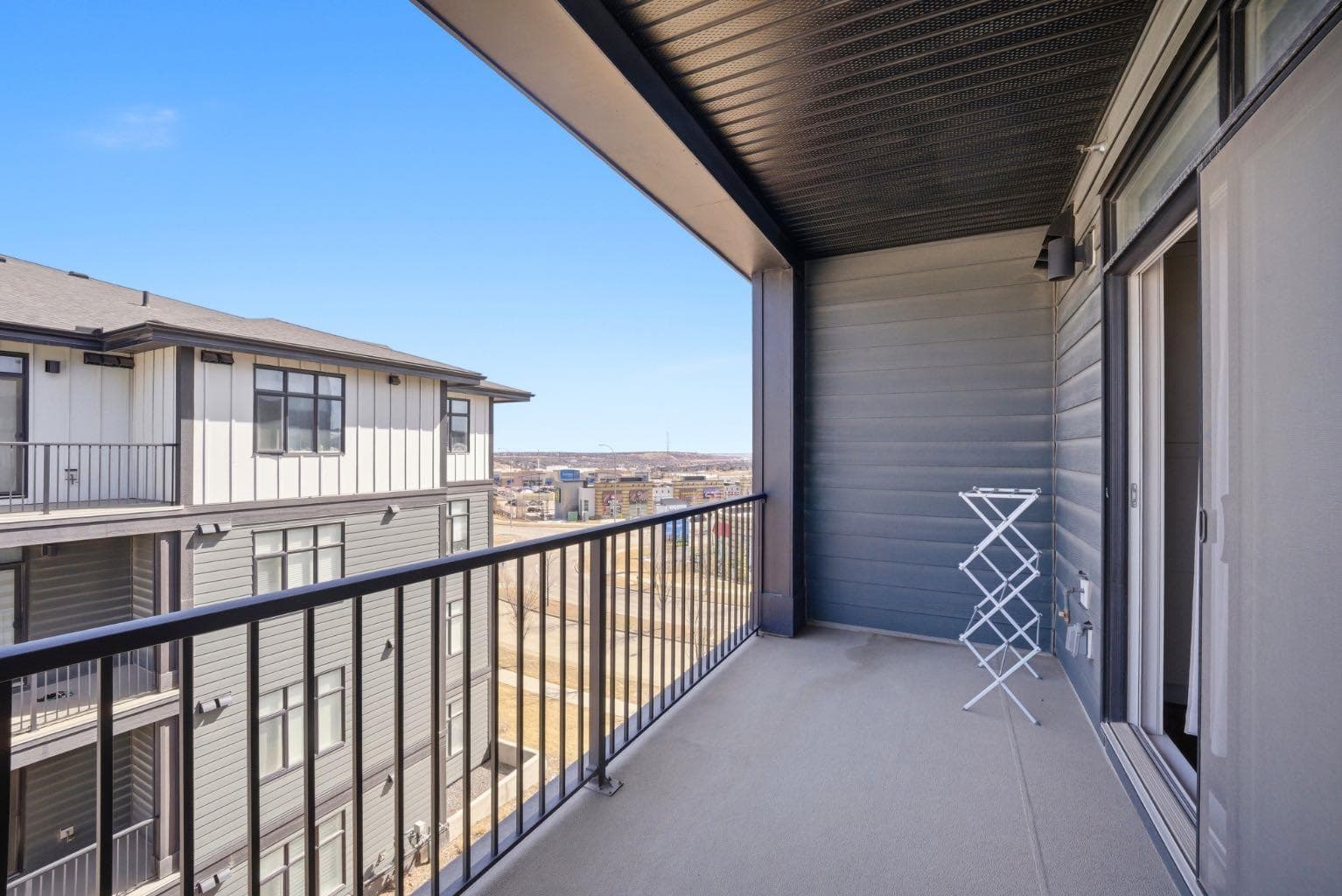 315, 10 Sage Hill  NW