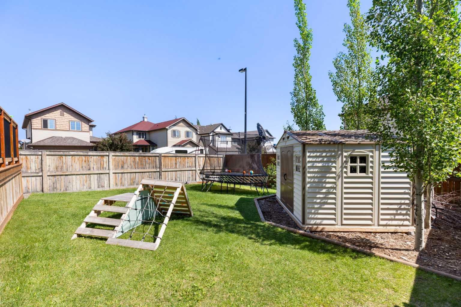 590 Coopers Drive SW
