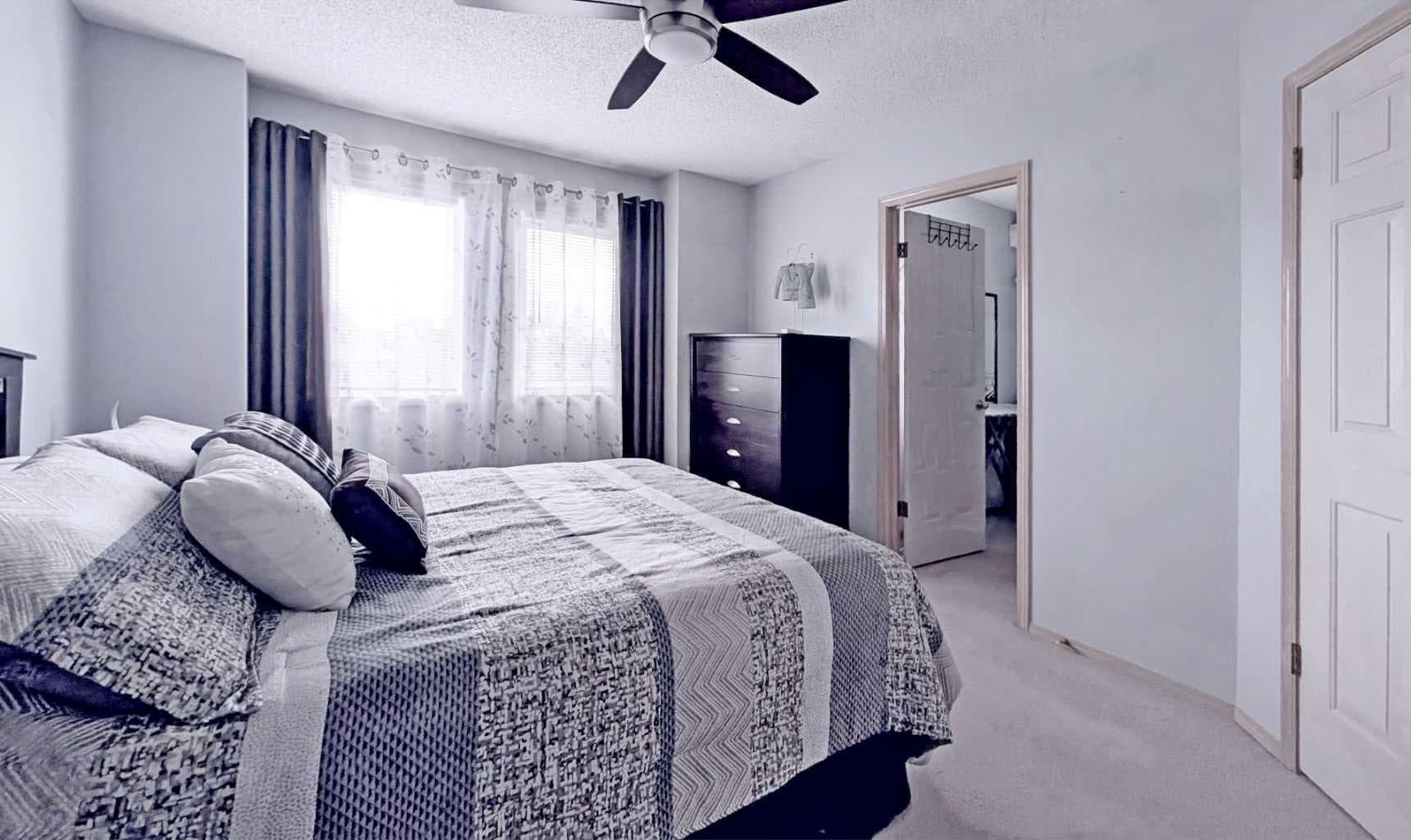 12 Shawbrooke Court SW