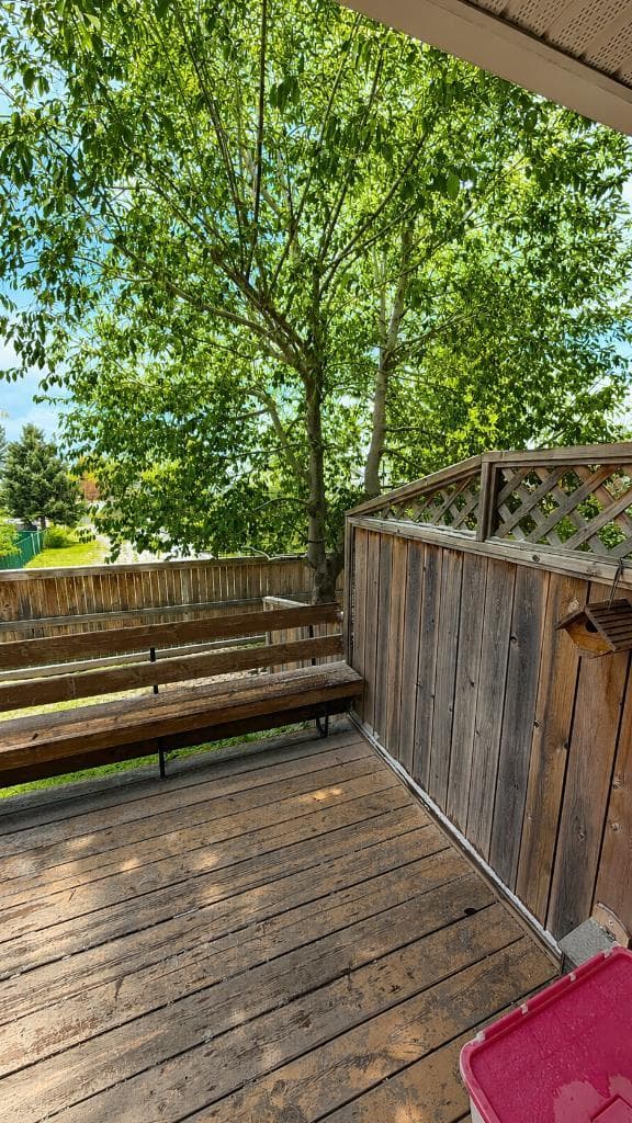 12 Shawbrooke Court SW