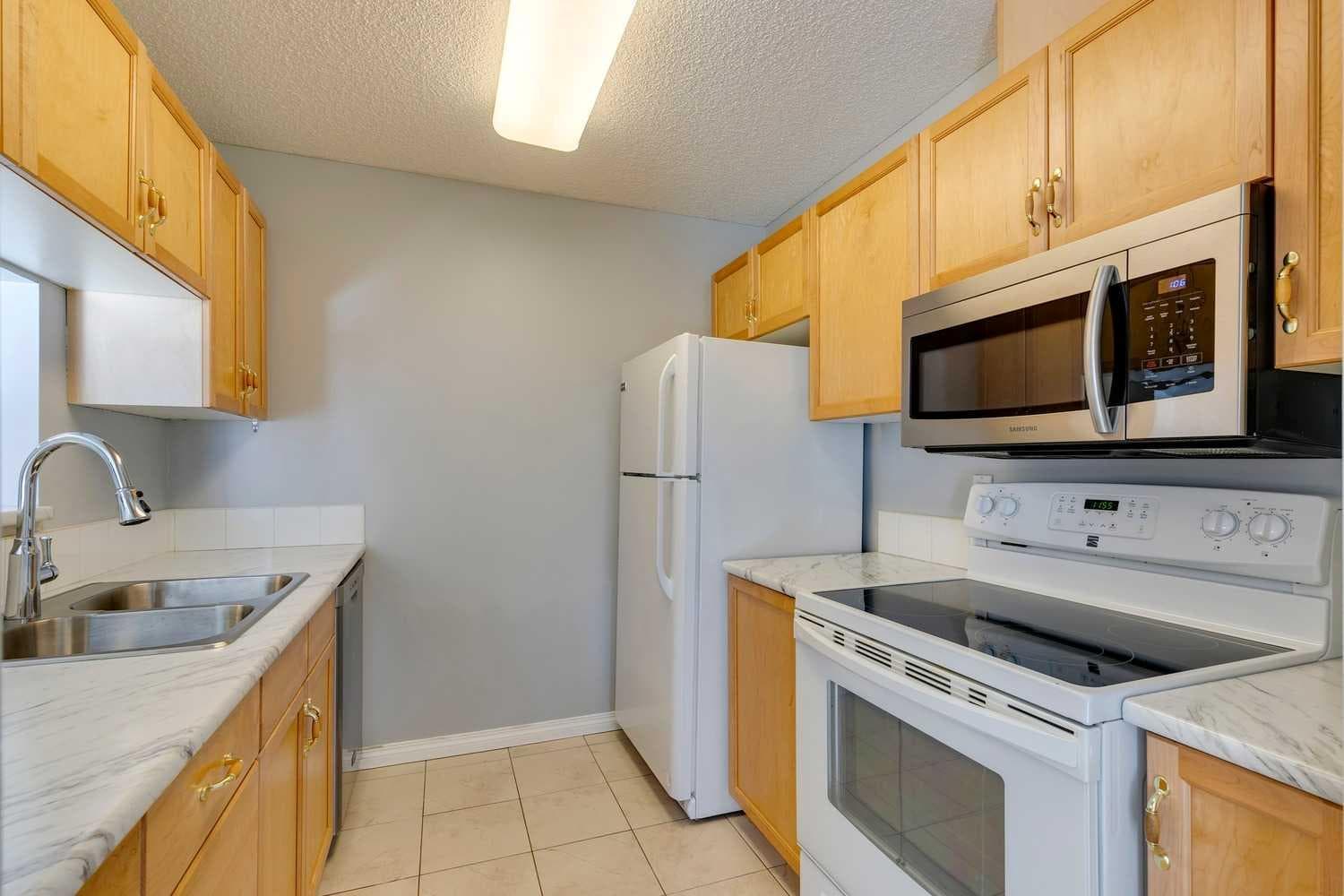 119, 2022 Canyon Meadows Drive SE
