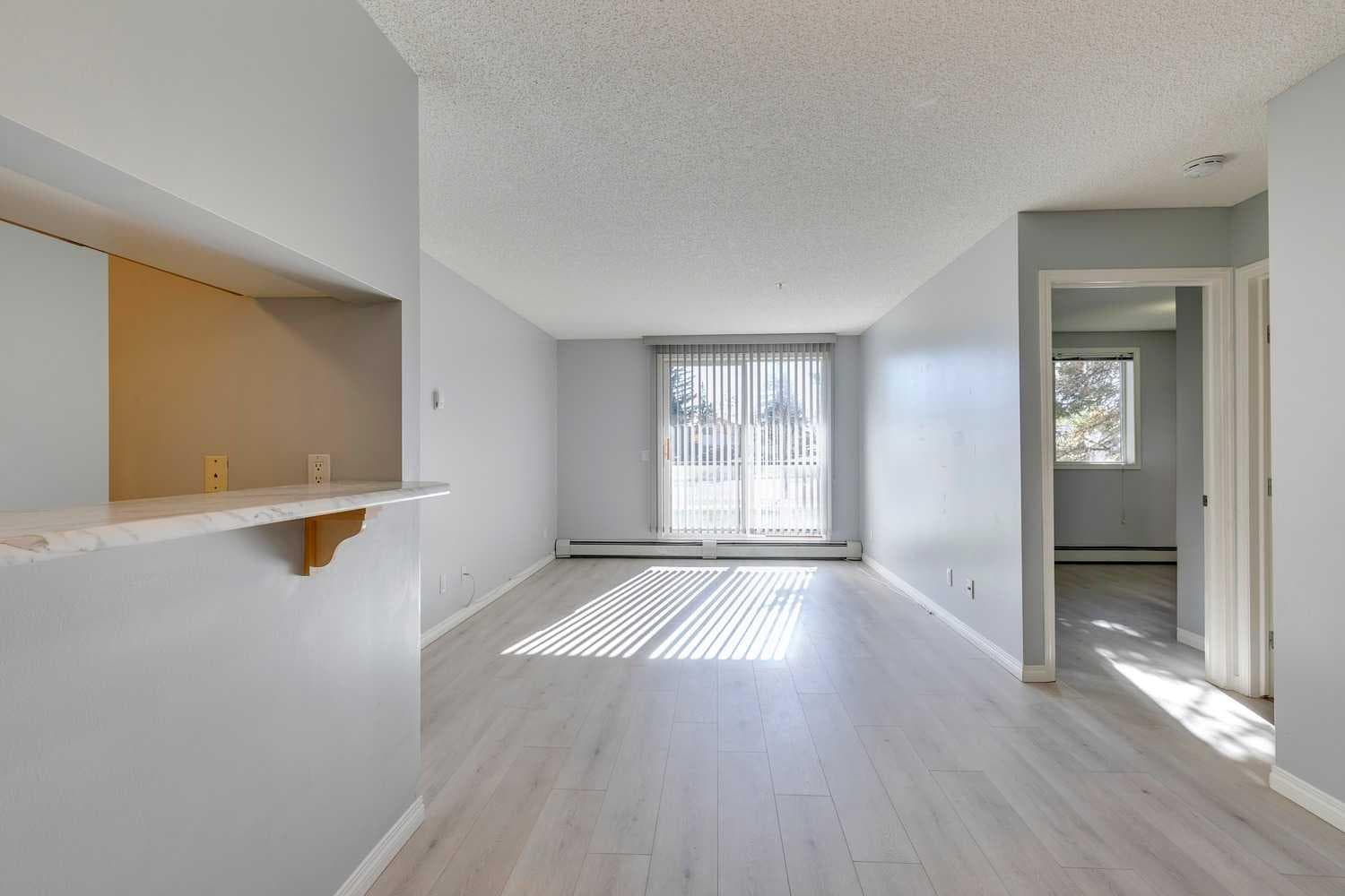 119, 2022 Canyon Meadows Drive SE