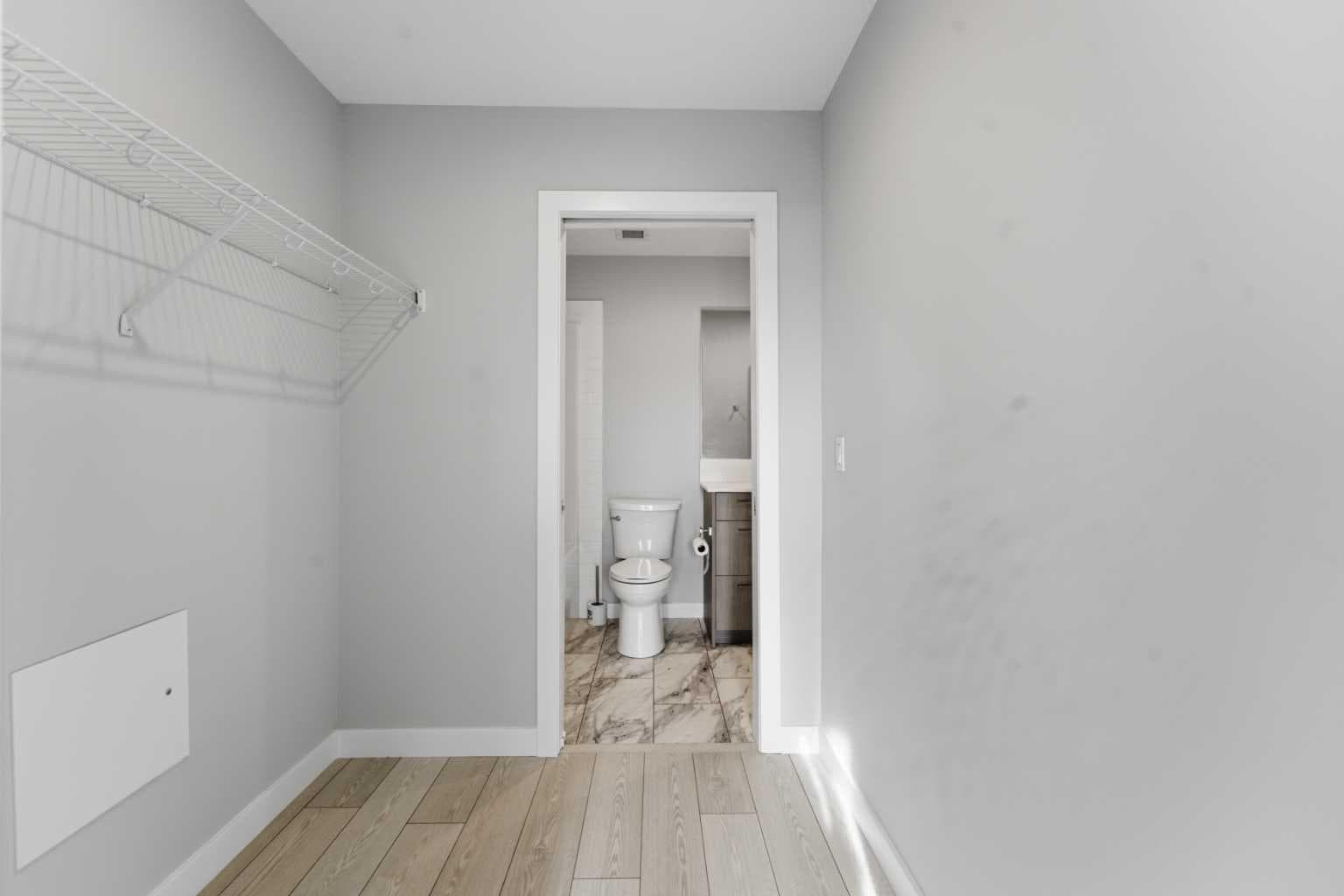 2301, 60 Skyview Ranch Road NE