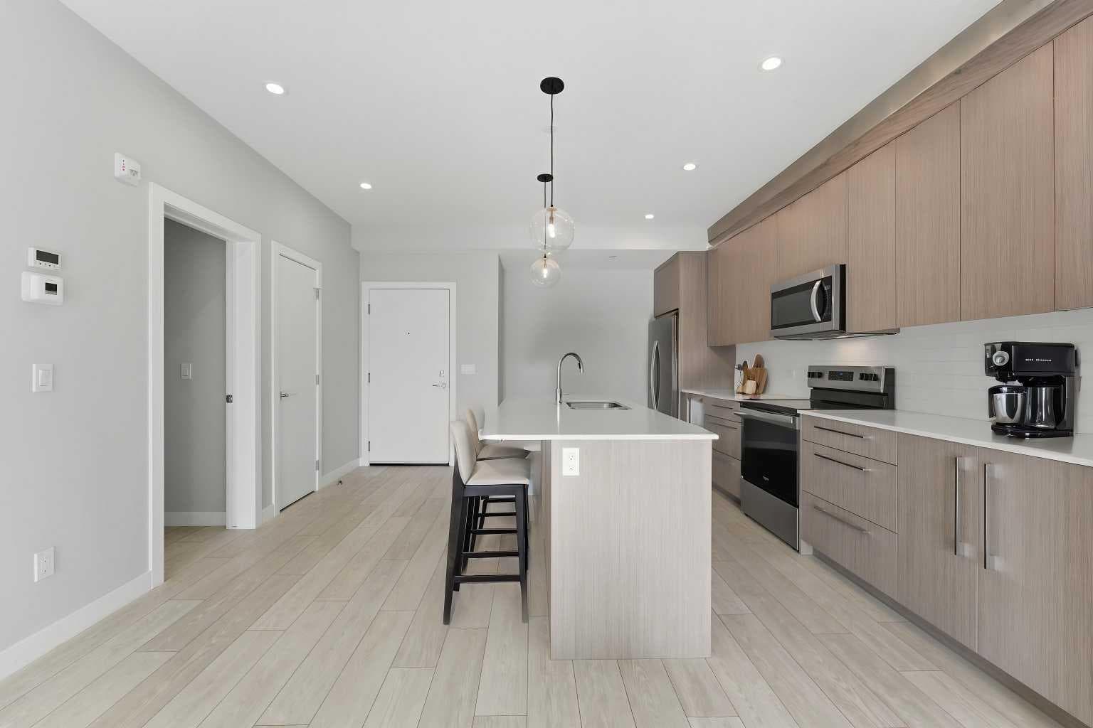 2301, 60 Skyview Ranch Road NE