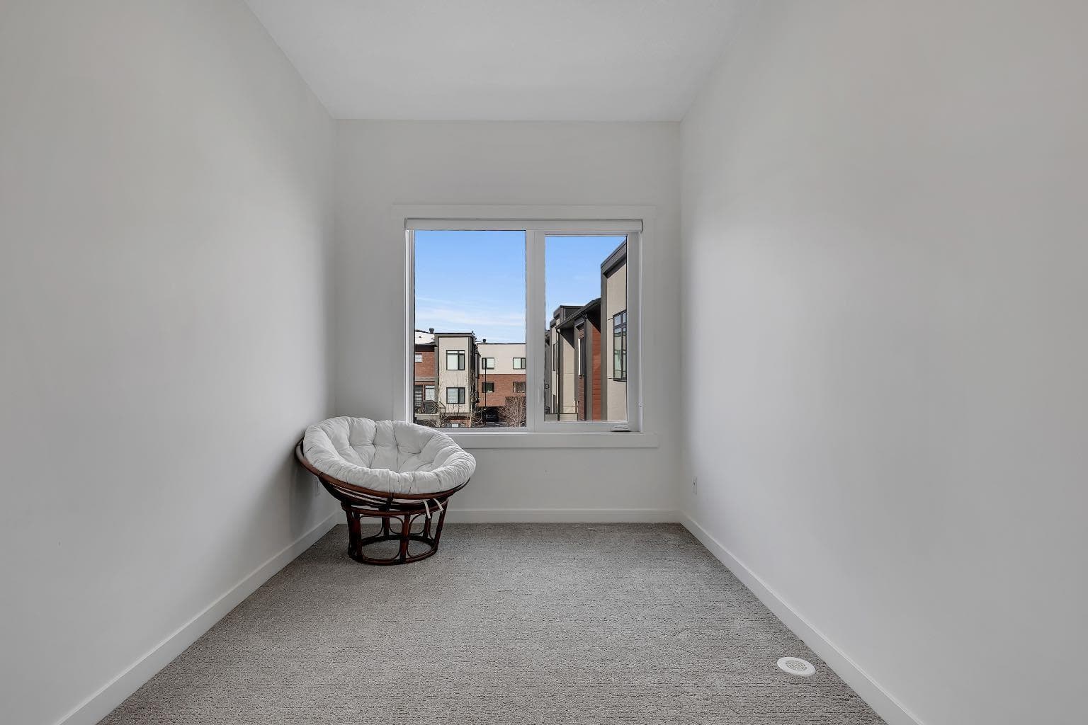 171 Greenbriar Place NW